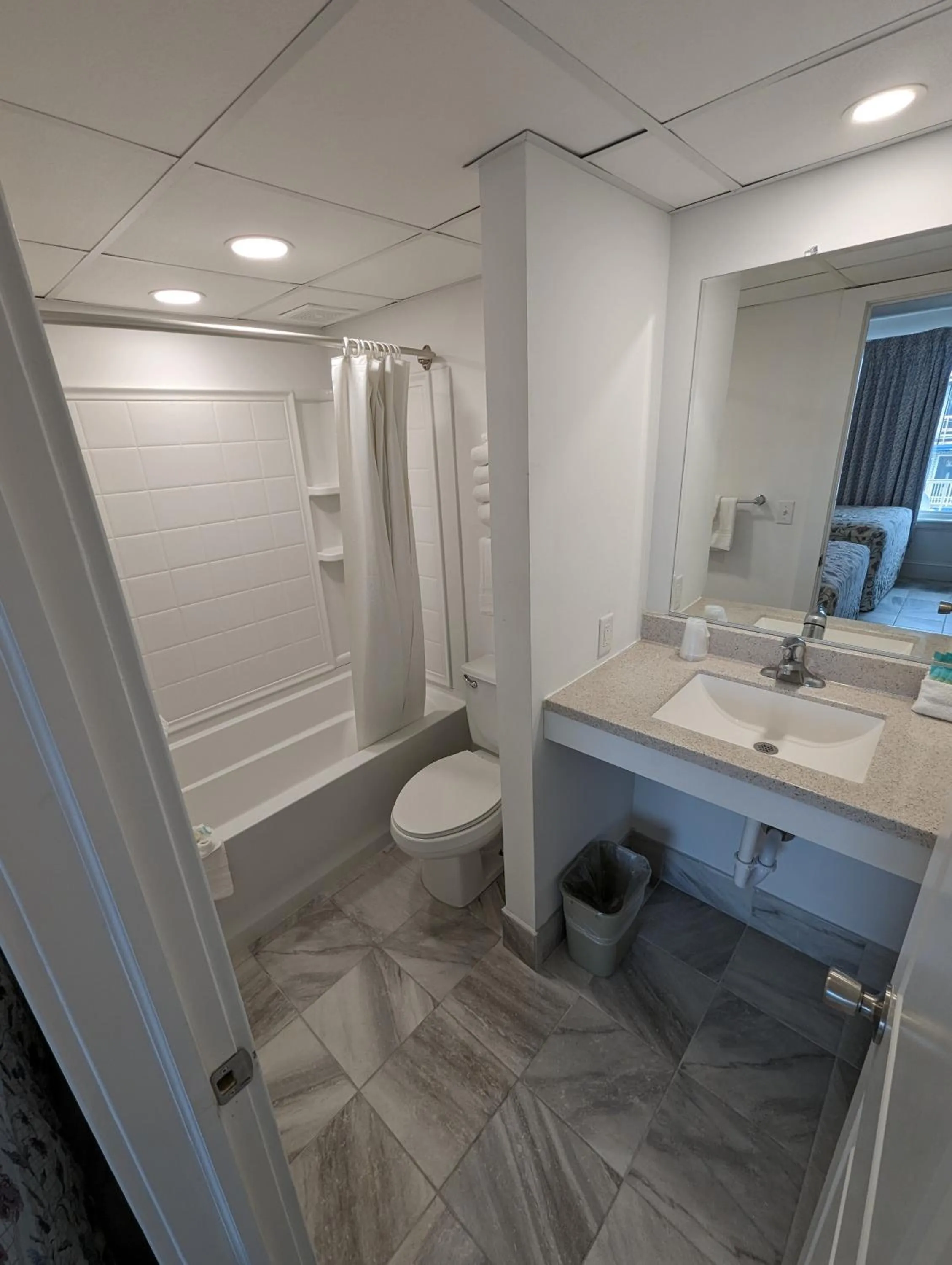 Toilet in Admiral Resort Motel