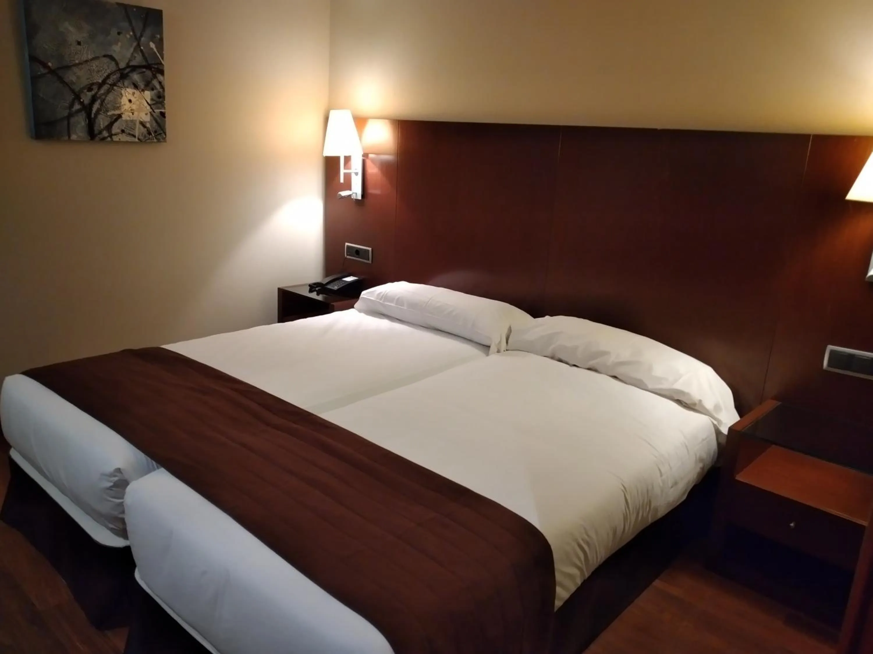 Bedroom, Bed in Hospedium Hotel Mirador de Gredos