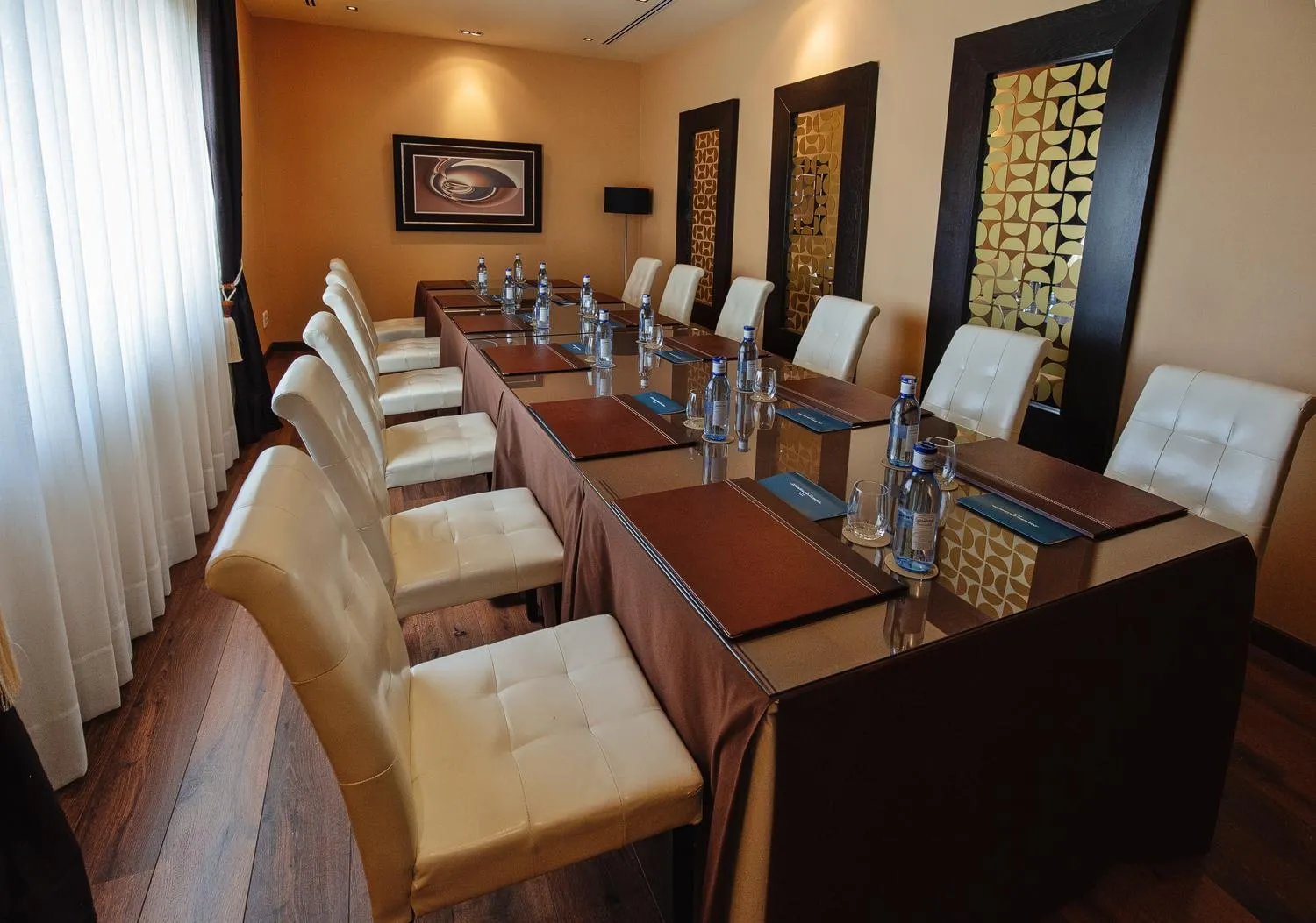 Meeting/conference room in Hospedium Hotel Mirador de Gredos
