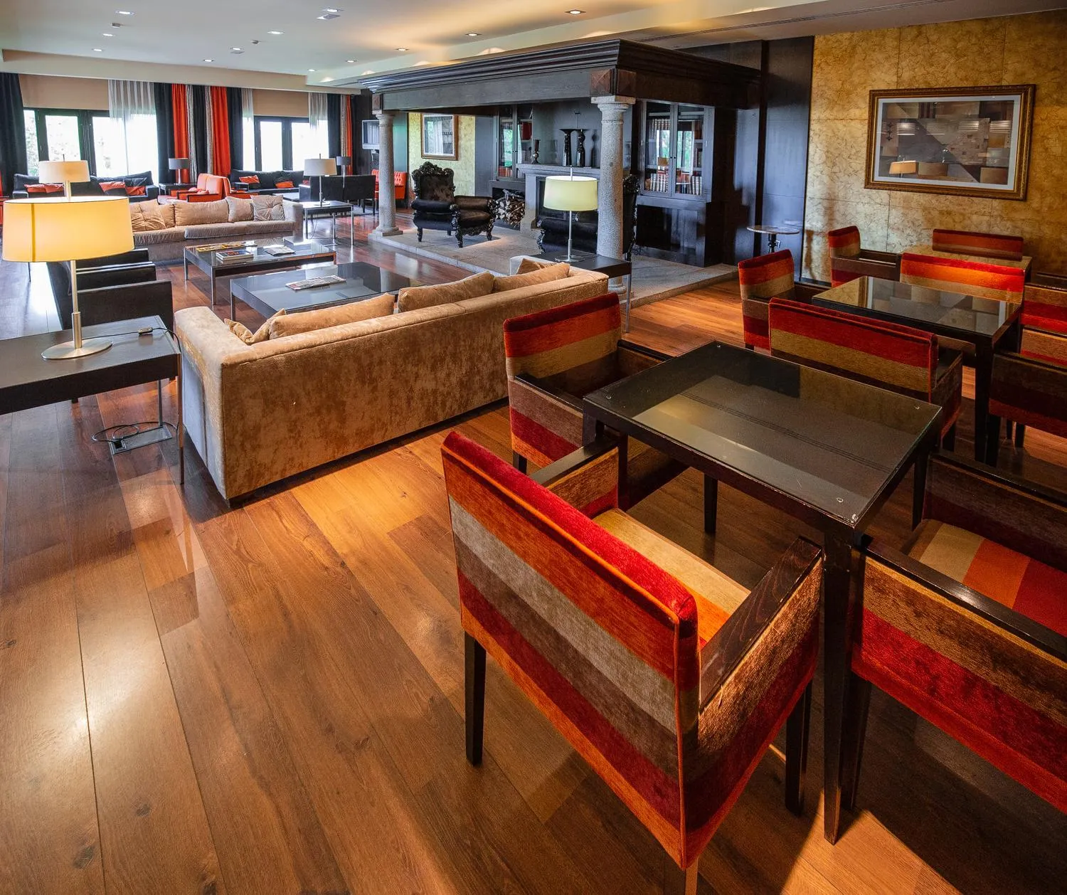 Lounge or bar, Bed in Hospedium Hotel Mirador de Gredos