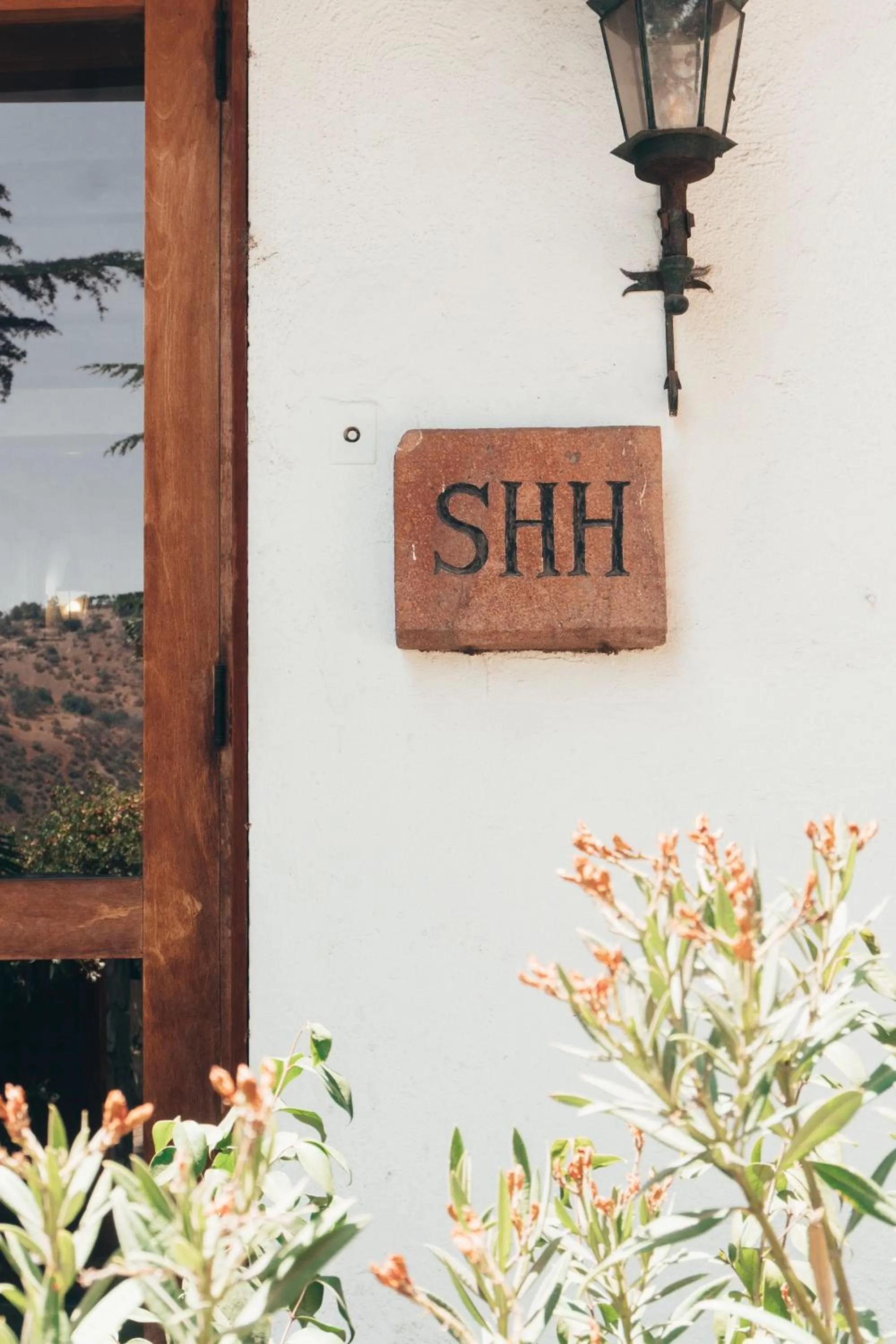 Logo/Certificate/Sign in Casa Arrayán
