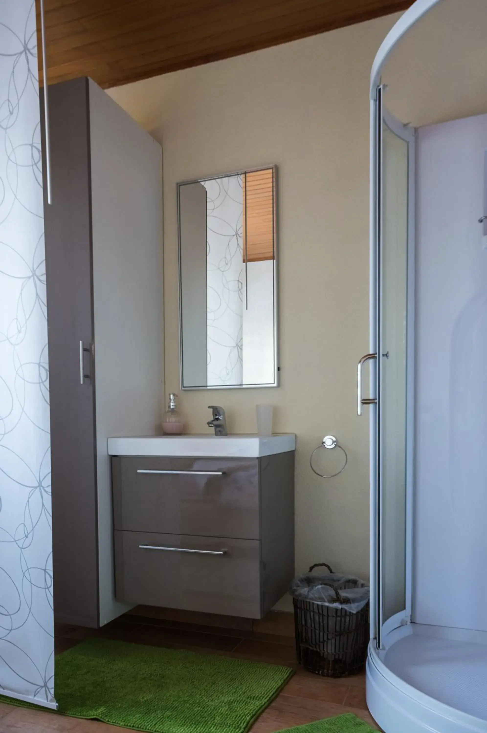 Single Room with Garden View - single occupancy in Annette's Home Single Room with Garden View - single occupancy in Annette's Home