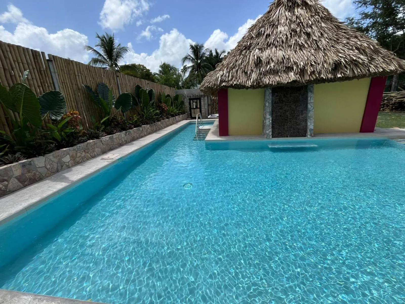Pool view in Lamanai Hotel & Marina