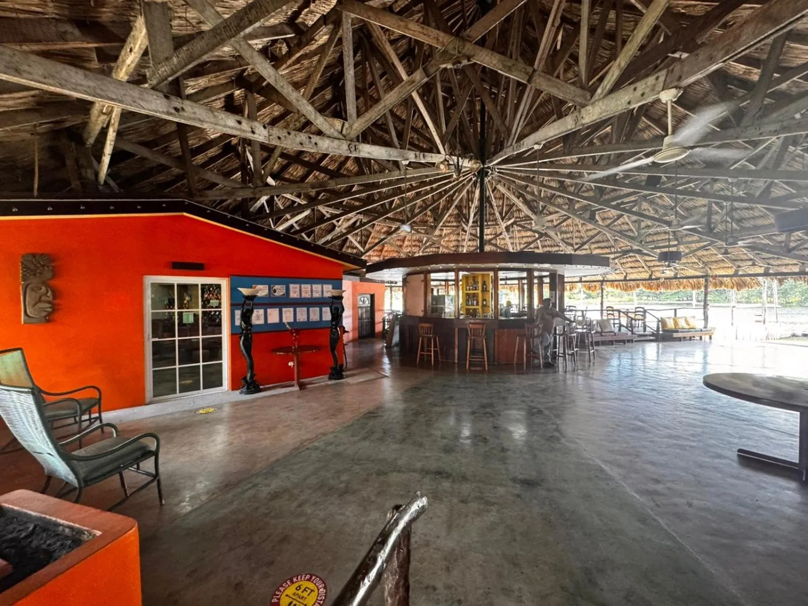 Restaurant/places to eat in Lamanai Hotel & Marina