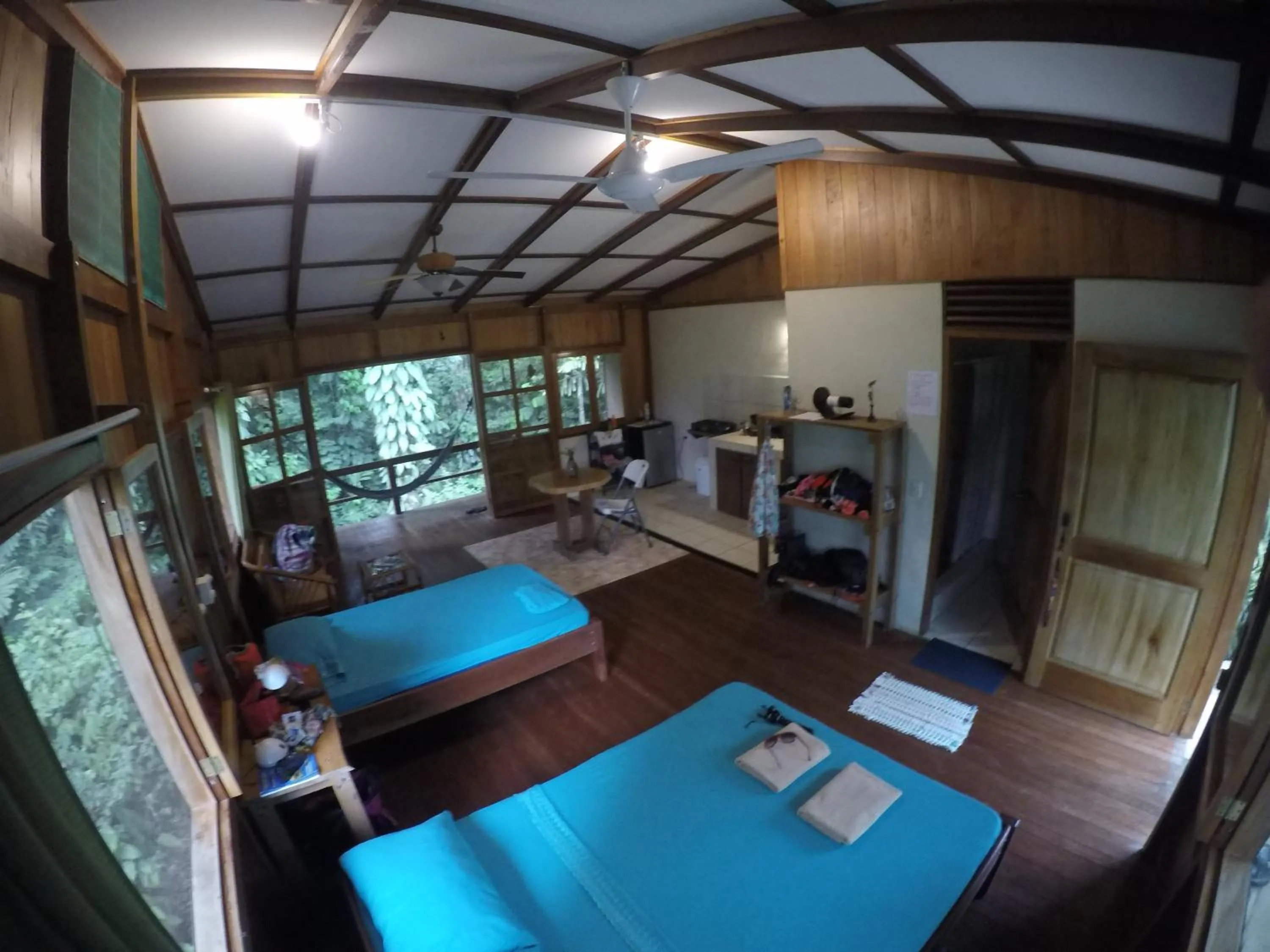 Photo of the whole room, Bed in Cabañas Bajo Bosque Drake