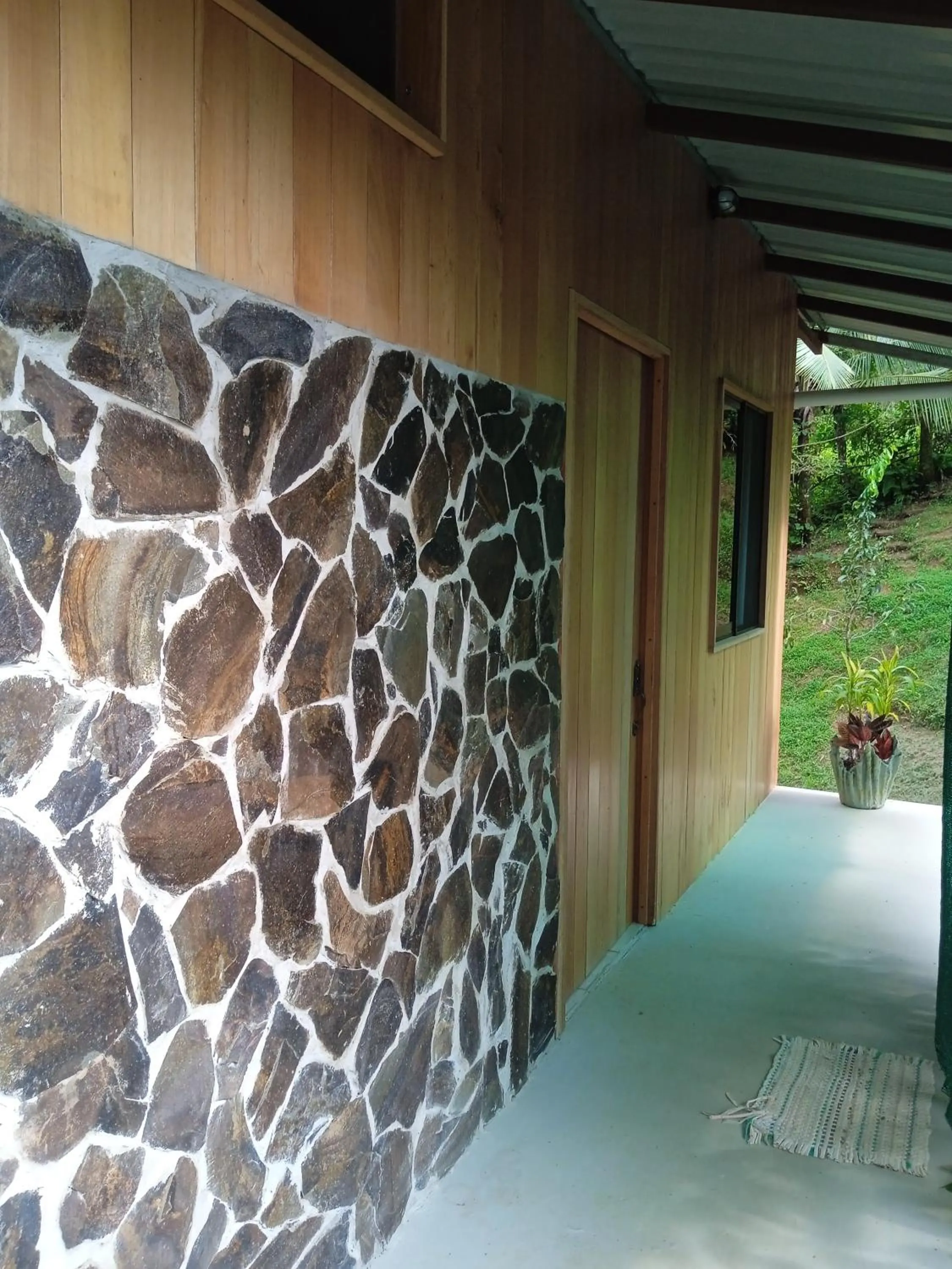 Facade/entrance in Cabañas Bajo Bosque Drake