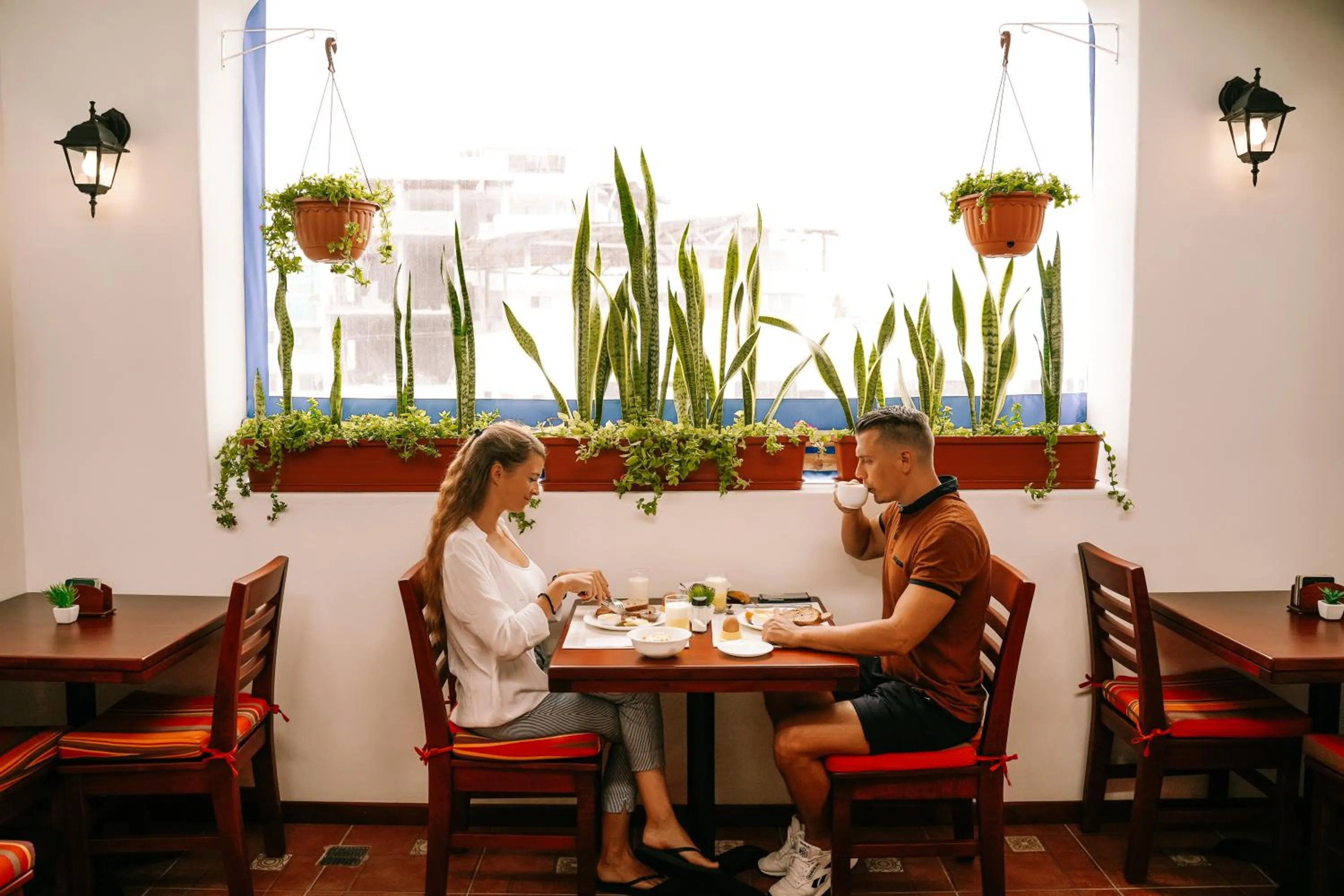 Restaurant/places to eat in Hotel Cucuve