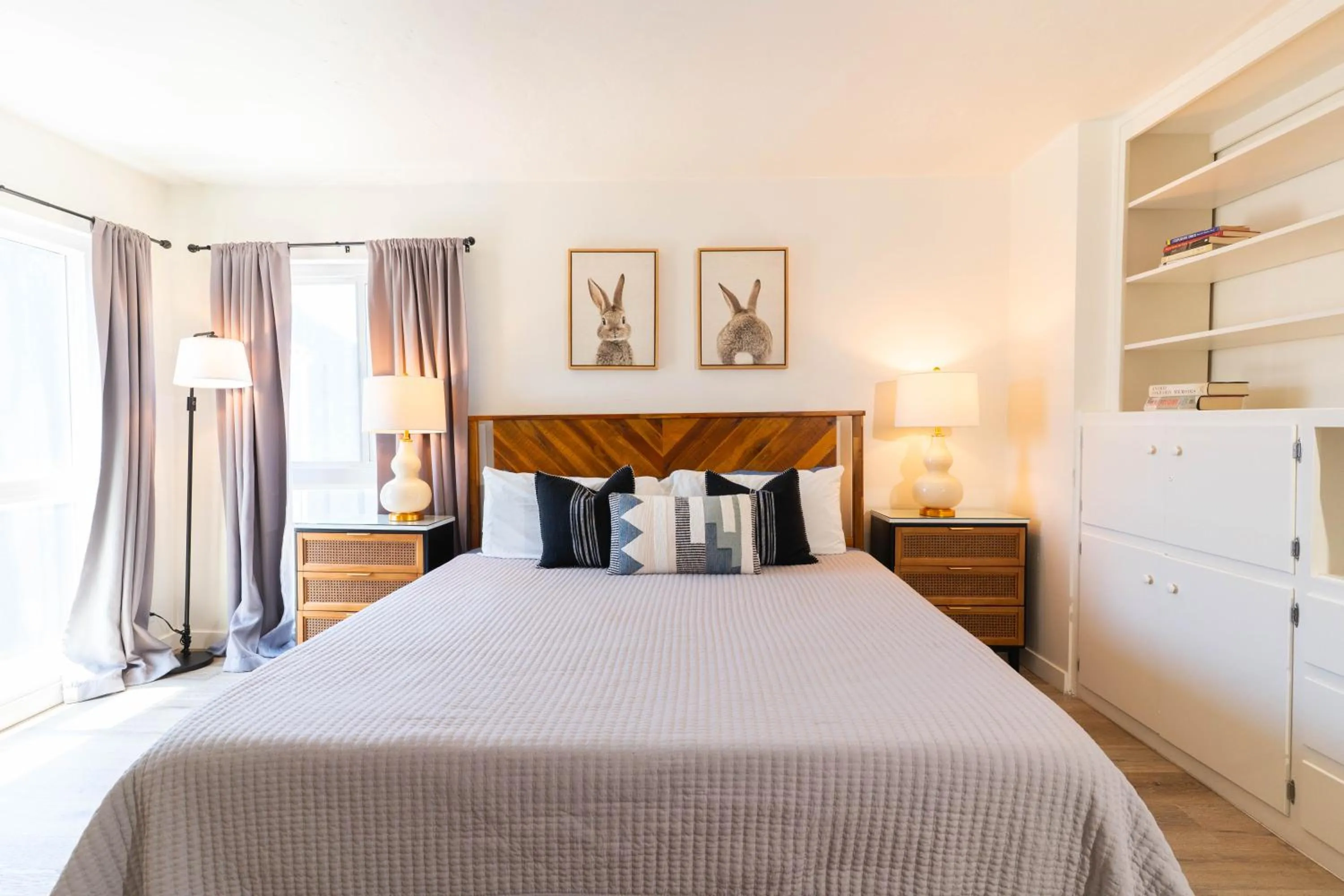 Bedroom, Bed in Beachwalk Villas