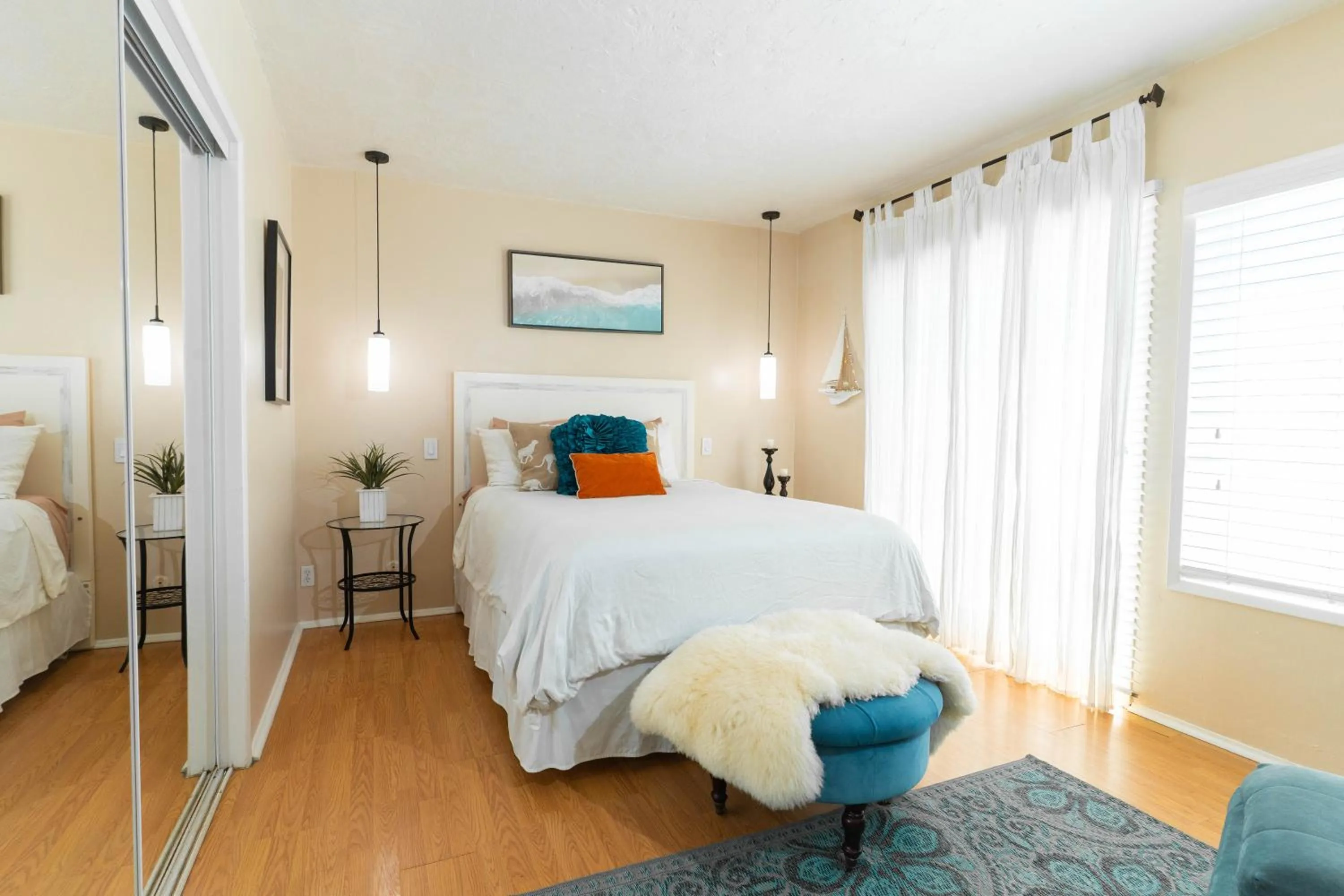 Bedroom, Bed in Beachwalk Villas