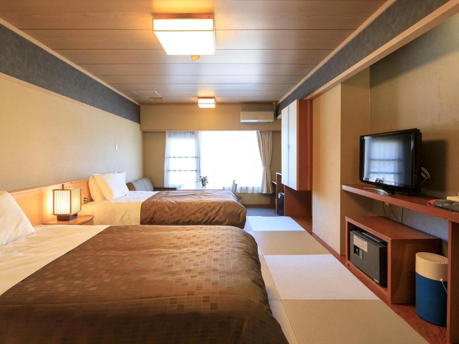 Bedroom, Bed in Aishinkan