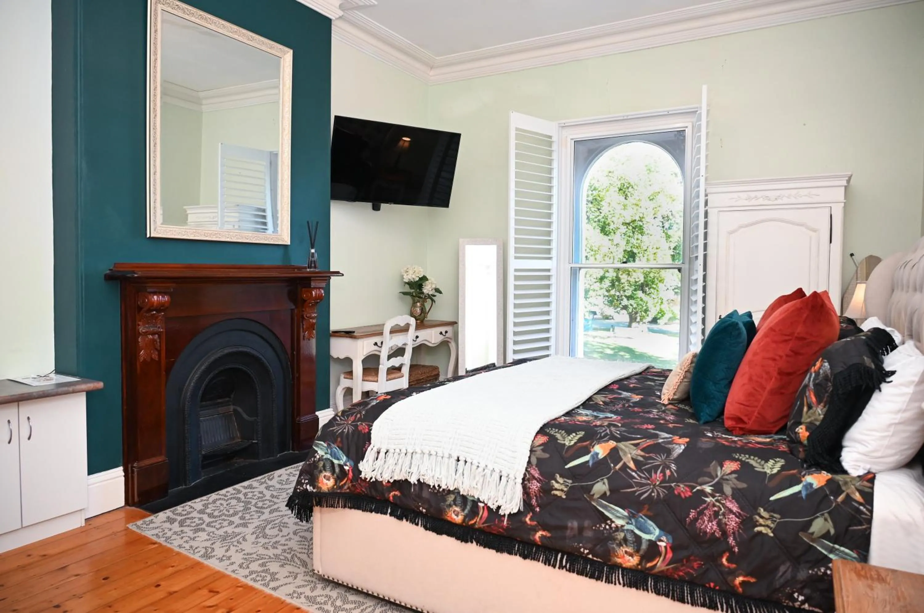 Bed in Deck Quarters - Mansfield, VIC