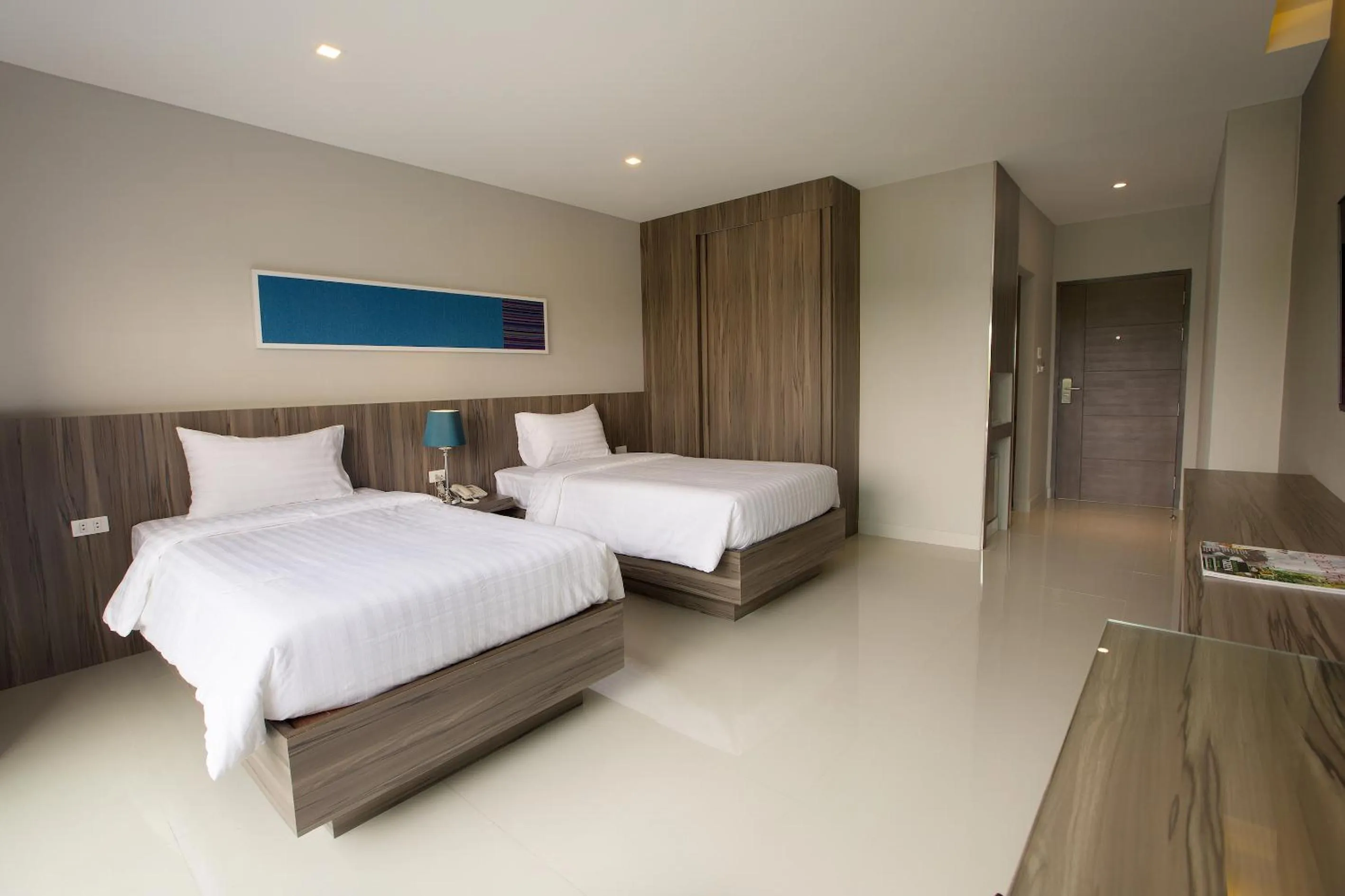Photo of the whole room, Bed in V Hotel Ubon Ratchathani