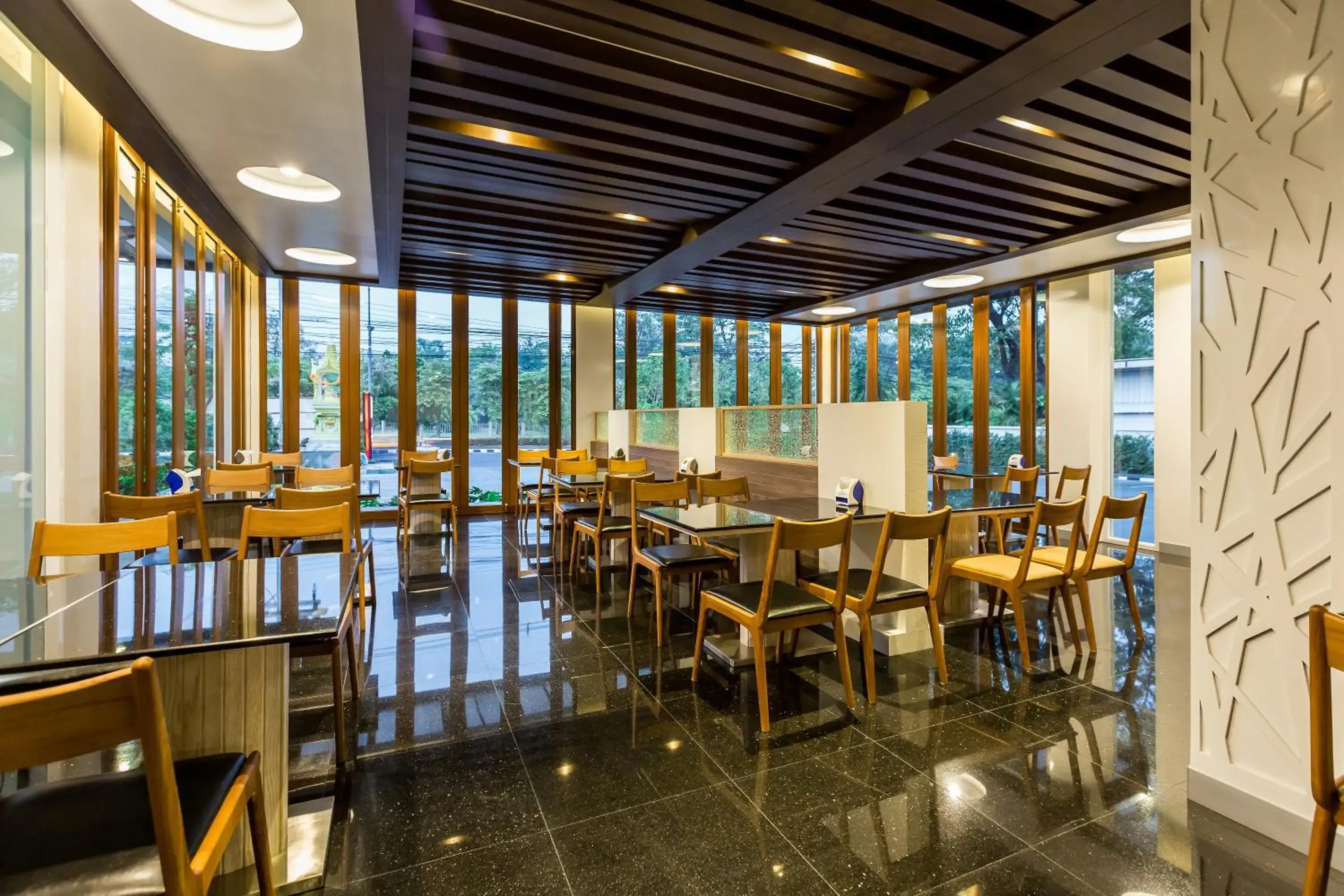 Restaurant/places to eat in V Hotel Ubon Ratchathani Restaurant/places to eat in V Hotel Ubon Ratchathani