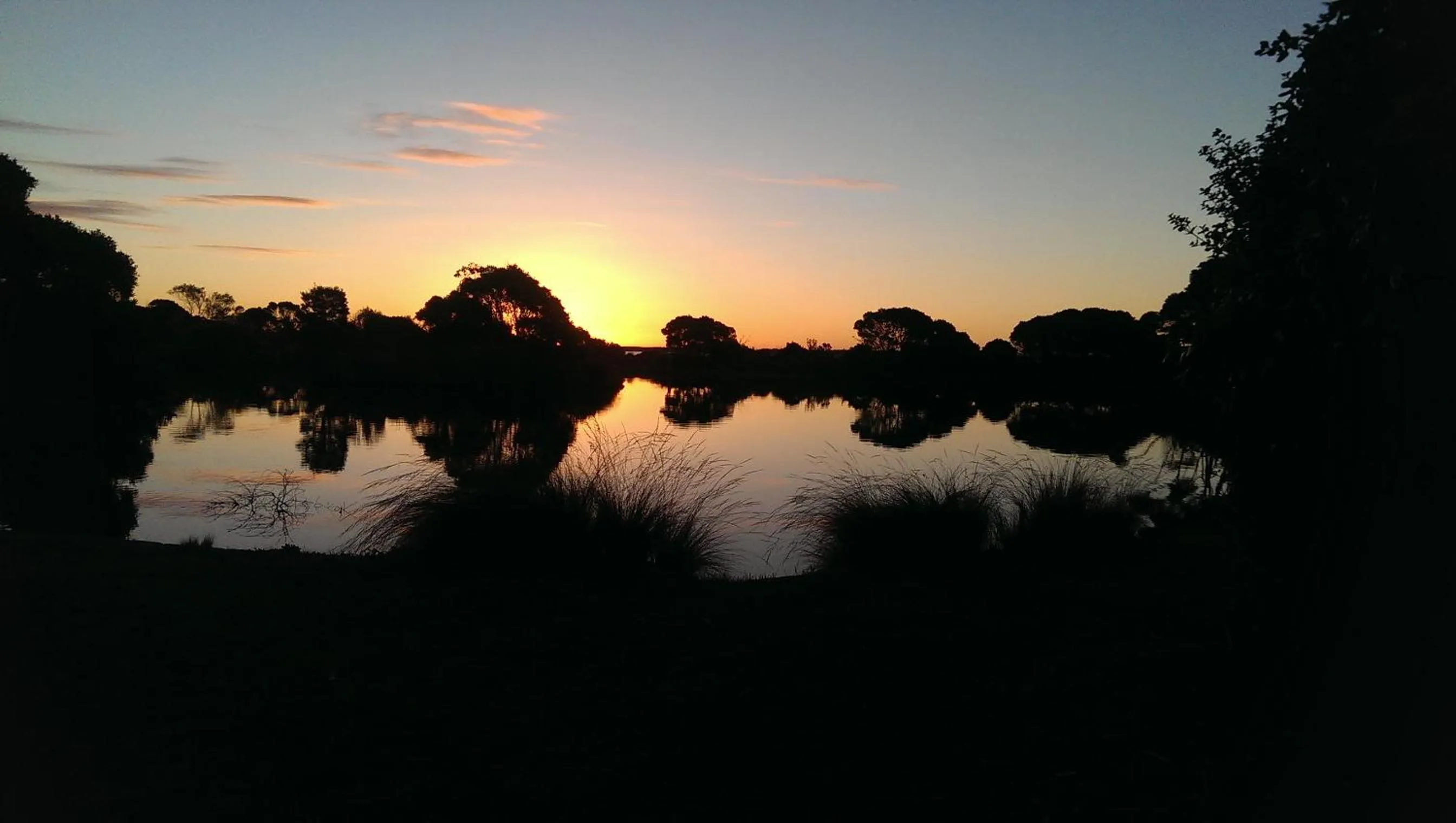 Natural landscape in Stanley Lakeside Spa Cabins