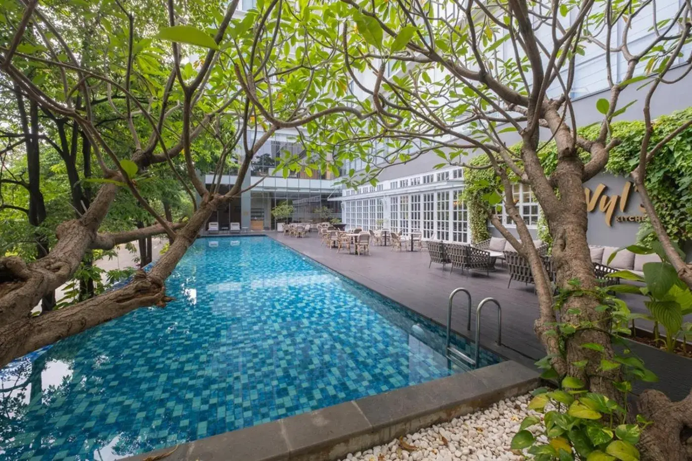 Swimming pool in Veranda Hotel Pakubuwono Swimming pool in Veranda Hotel Pakubuwono