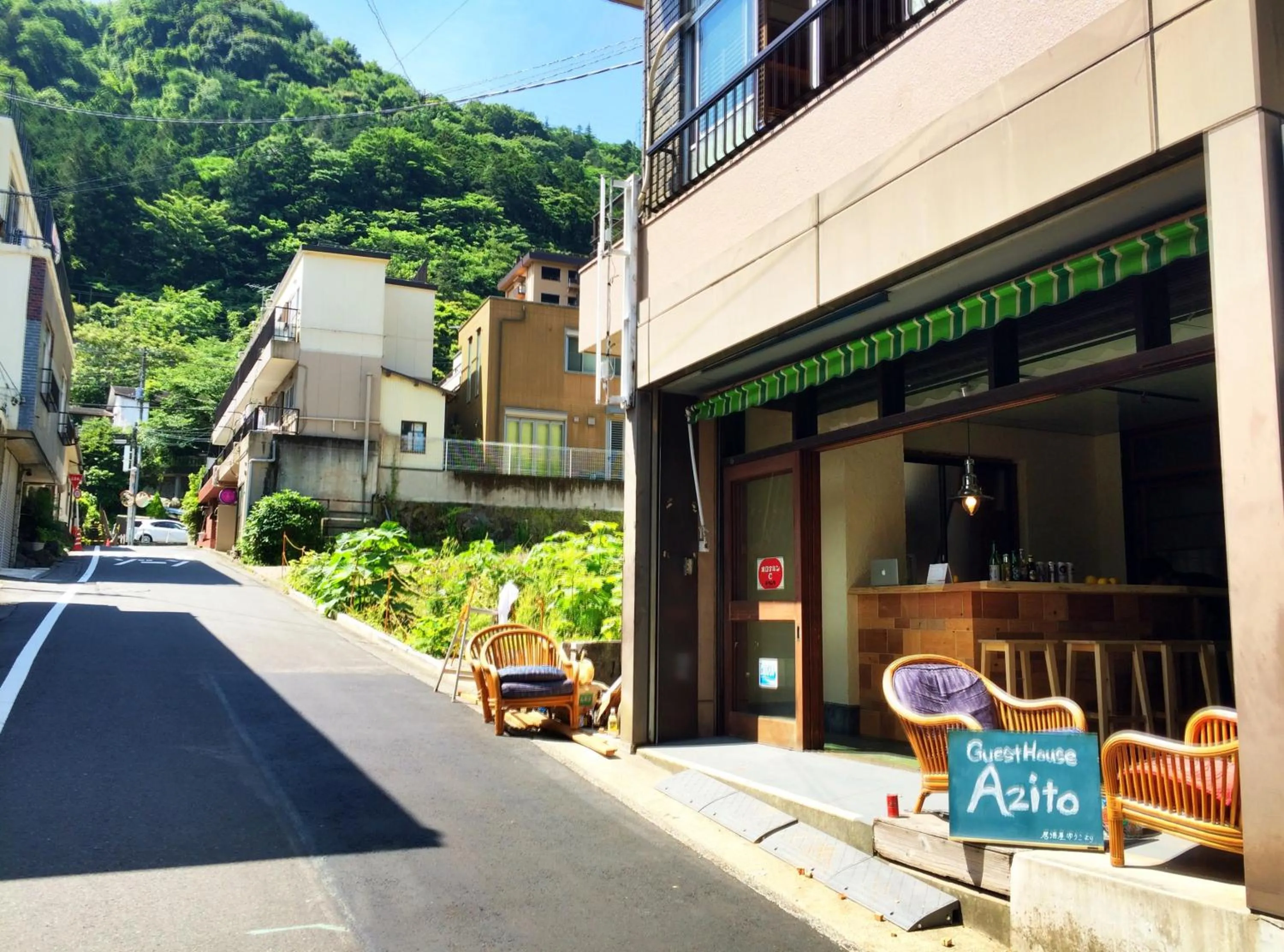 Facade/entrance in GuestHouse Azito