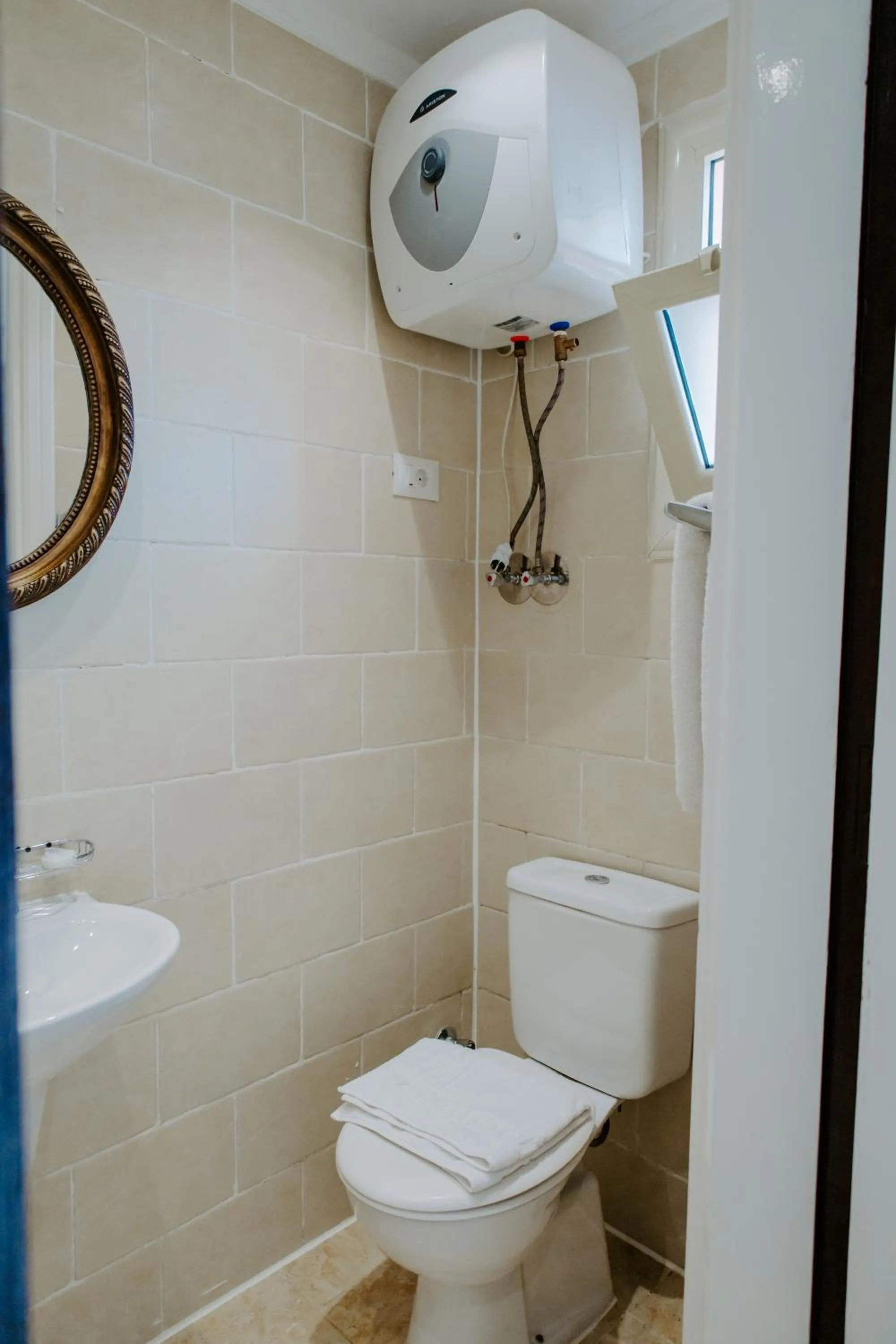 Shower in Aton Suites Luxor Resort East Bank Nile View