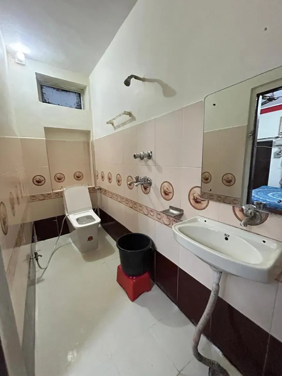 Toilet in Priya guest house pushkar Toilet in Priya guest house pushkar