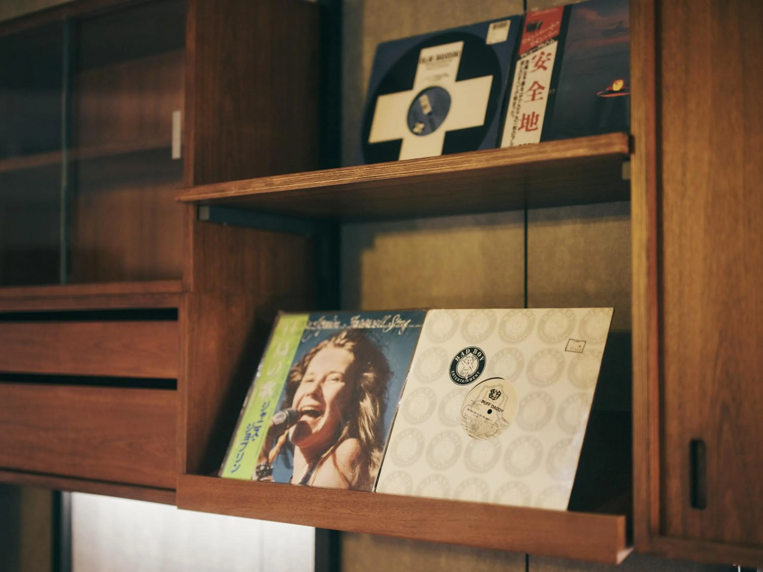 Photo of the whole room in illi Amu Shimokitazawa