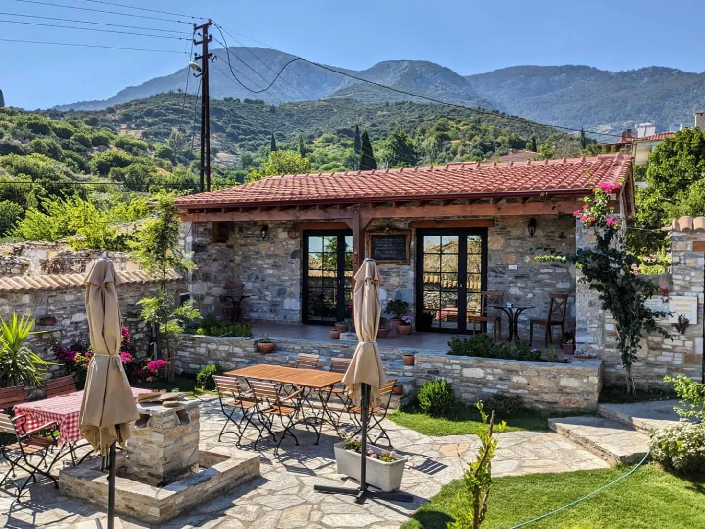 Property building in Bahab Guest House