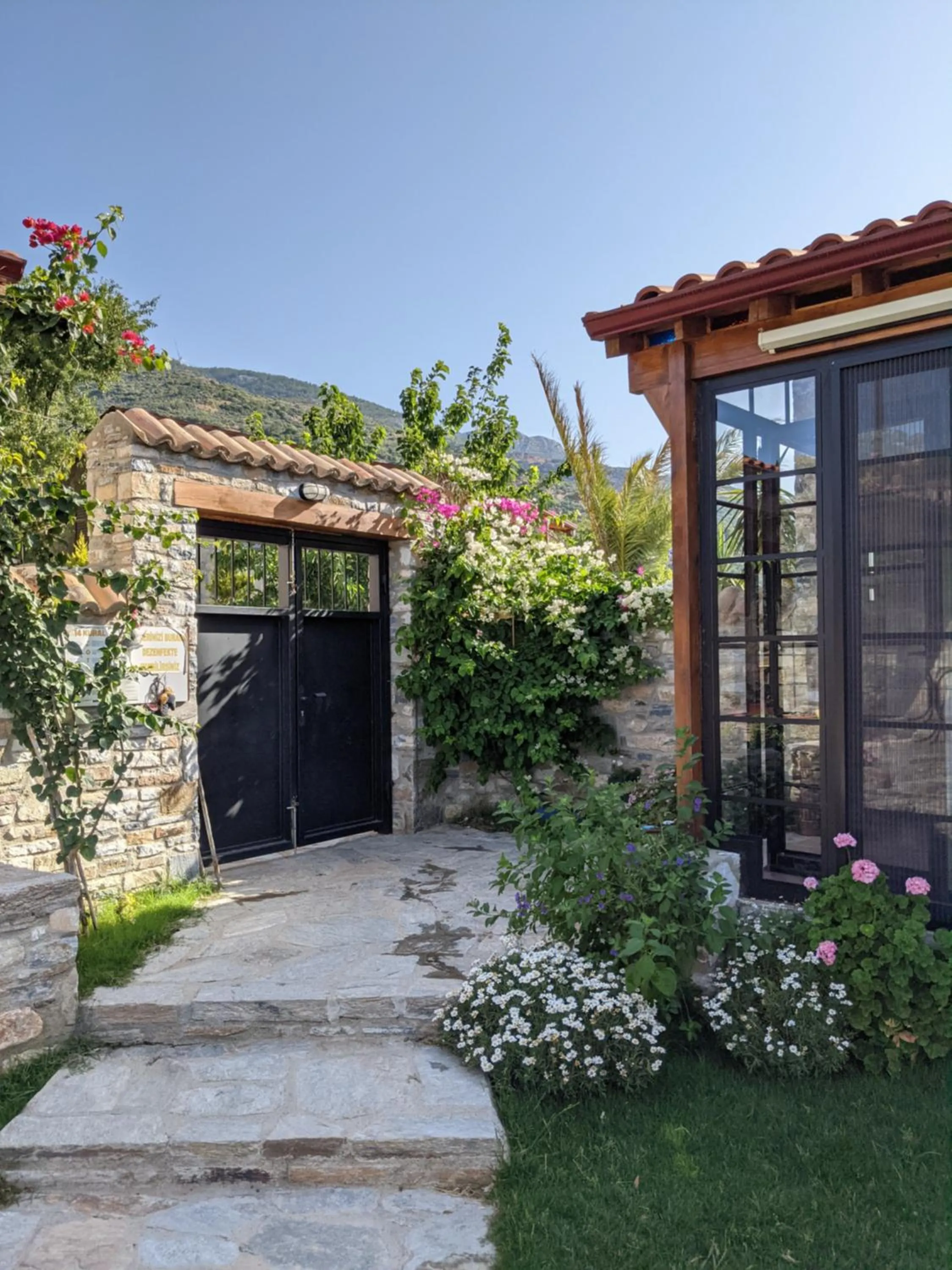 Property building in Bahab Guest House