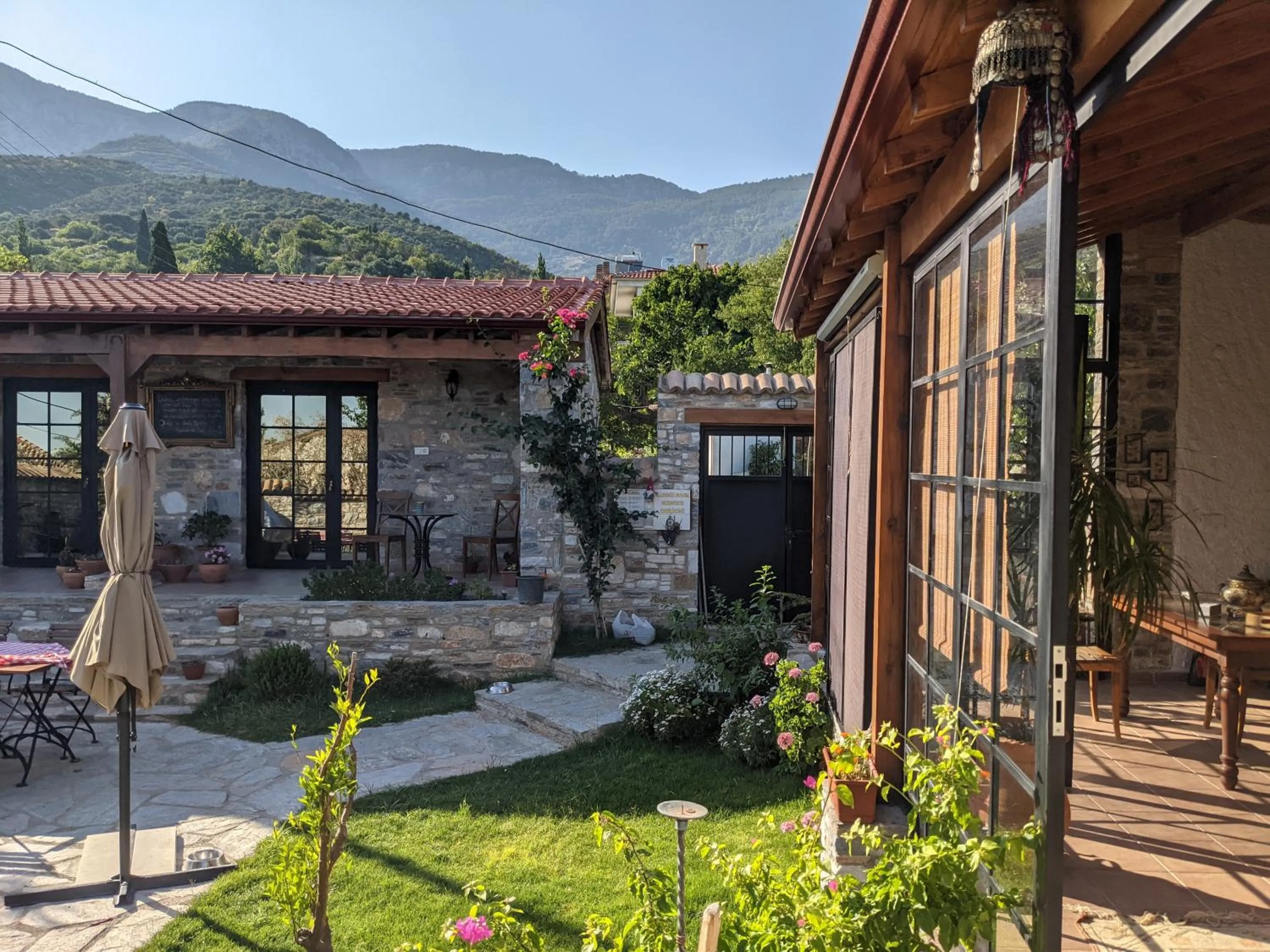 Mountain view in Bahab Guest House