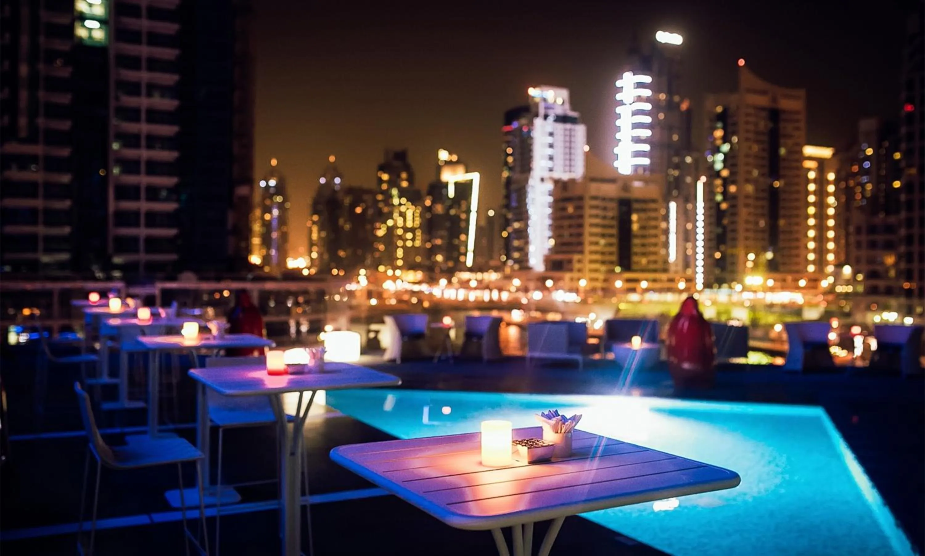 Lounge or bar in InterContinental Dubai Marina by IHG