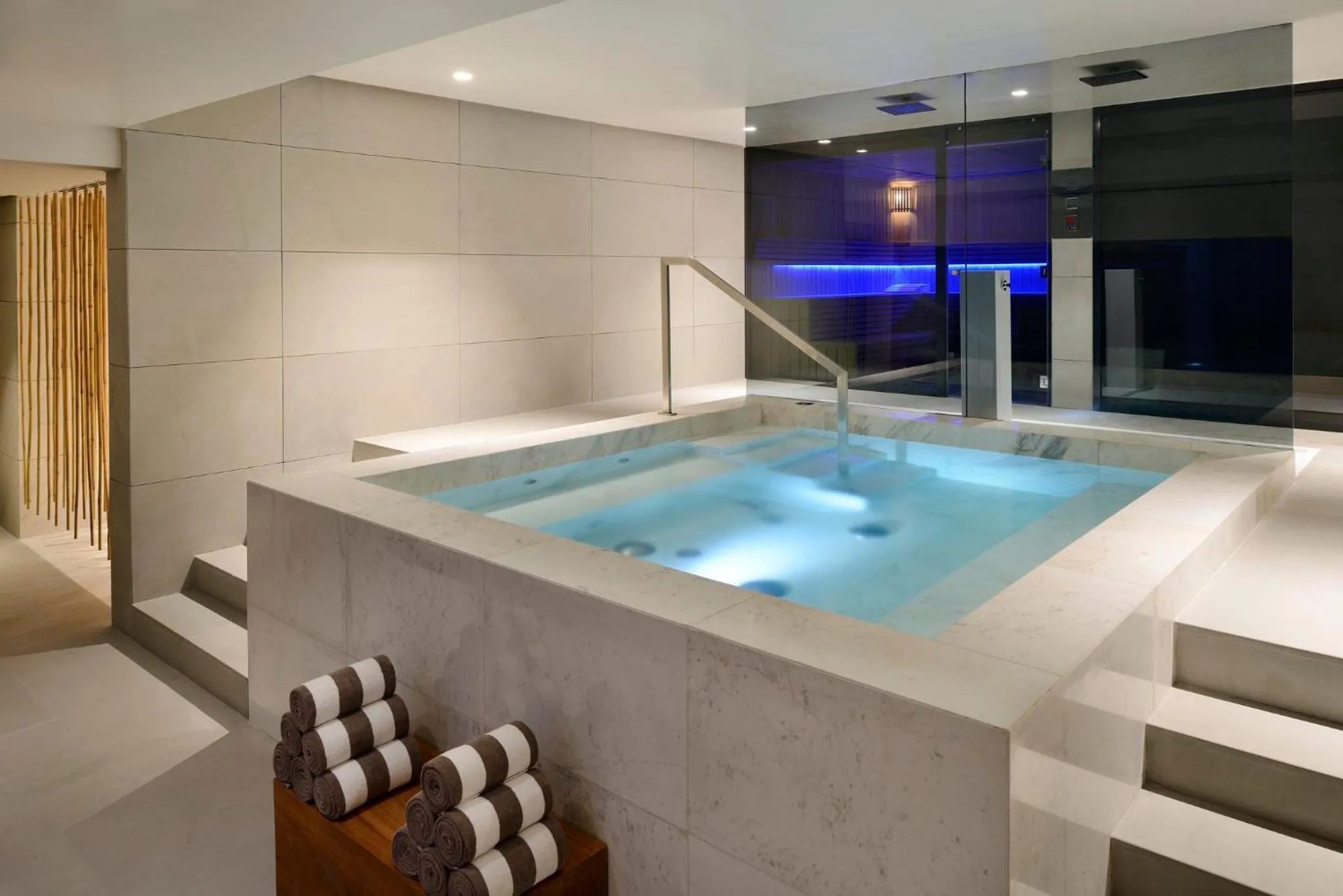 Fitness centre/facilities in InterContinental Dubai Marina by IHG