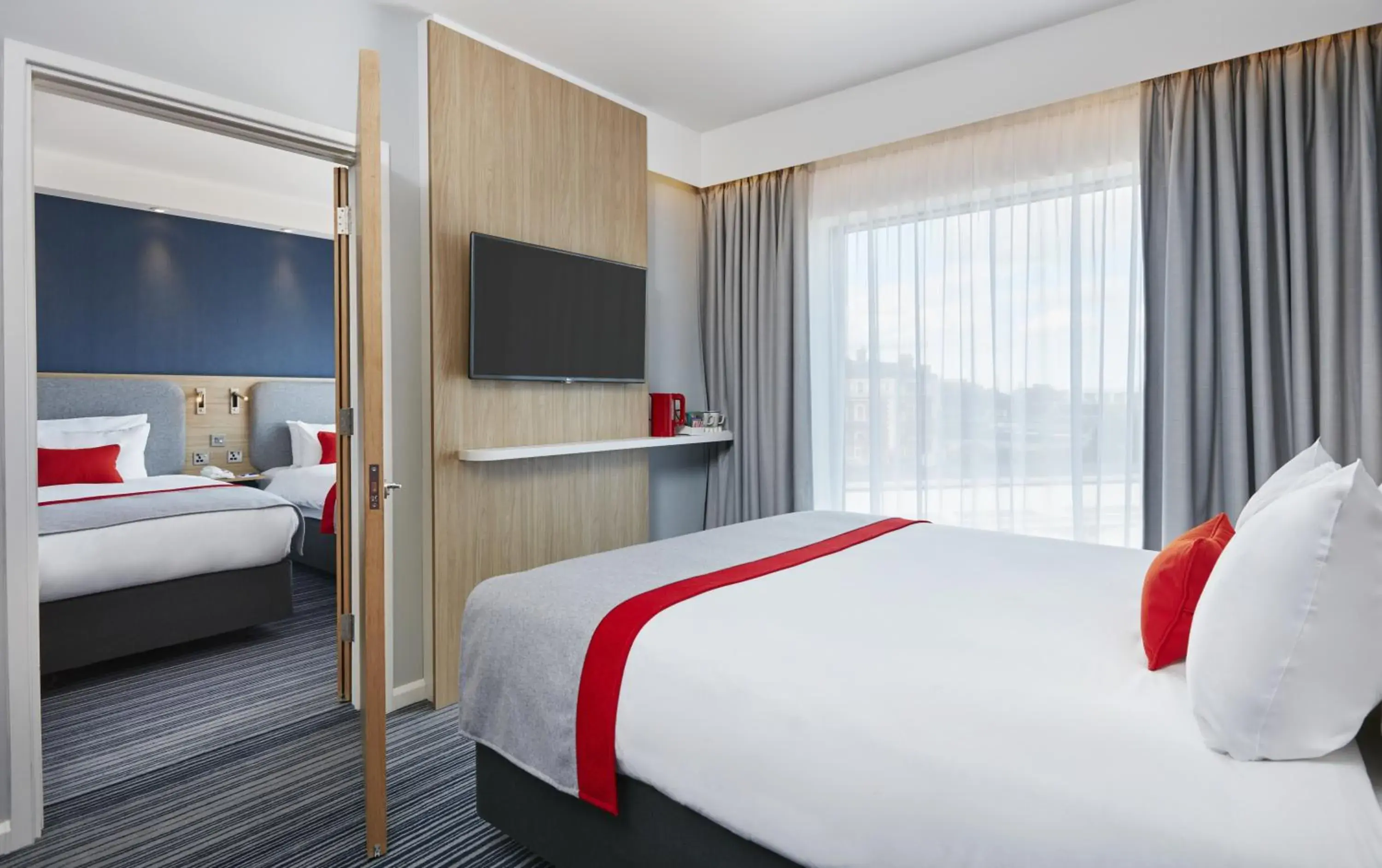 Photo of the whole room, Bed in Holiday Inn Express Grimsby by IHG Photo of the whole room, Bed in Holiday Inn Express Grimsby by IHG