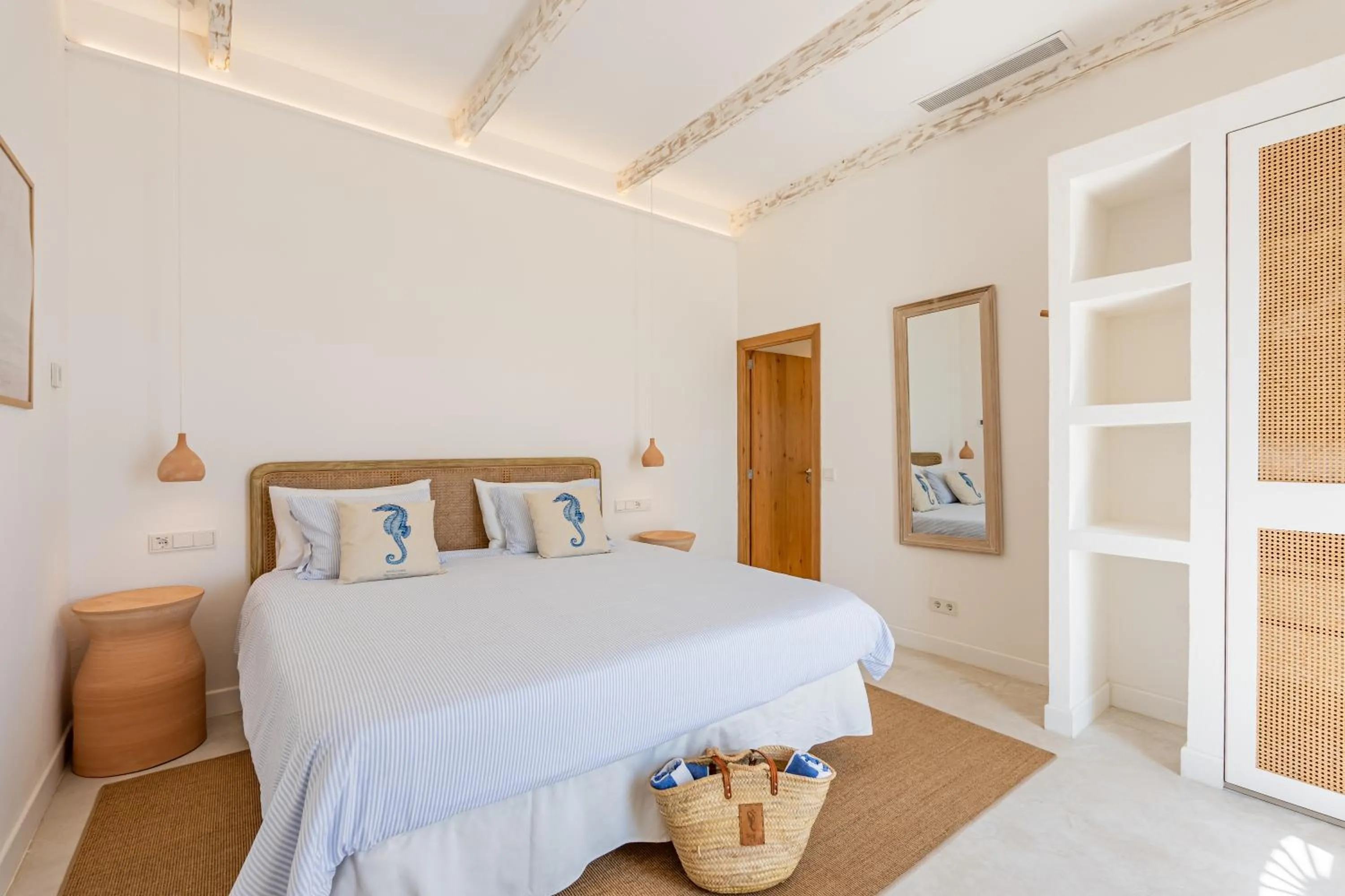 Photo of the whole room, Bed in The Sea Club