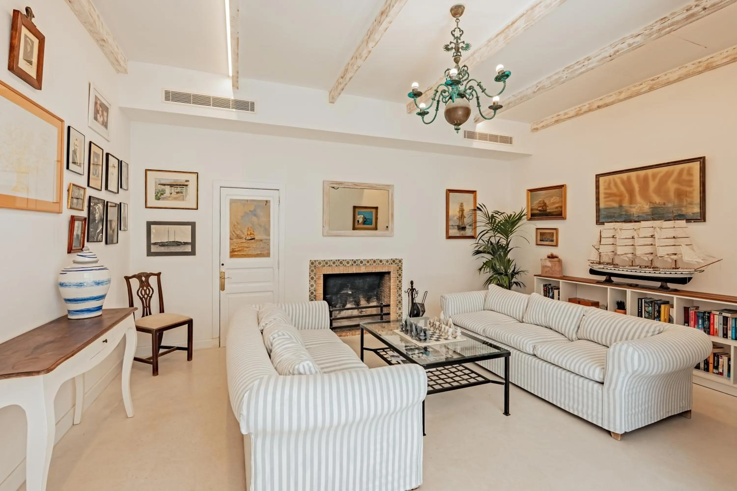 Lobby or reception in The Sea Club