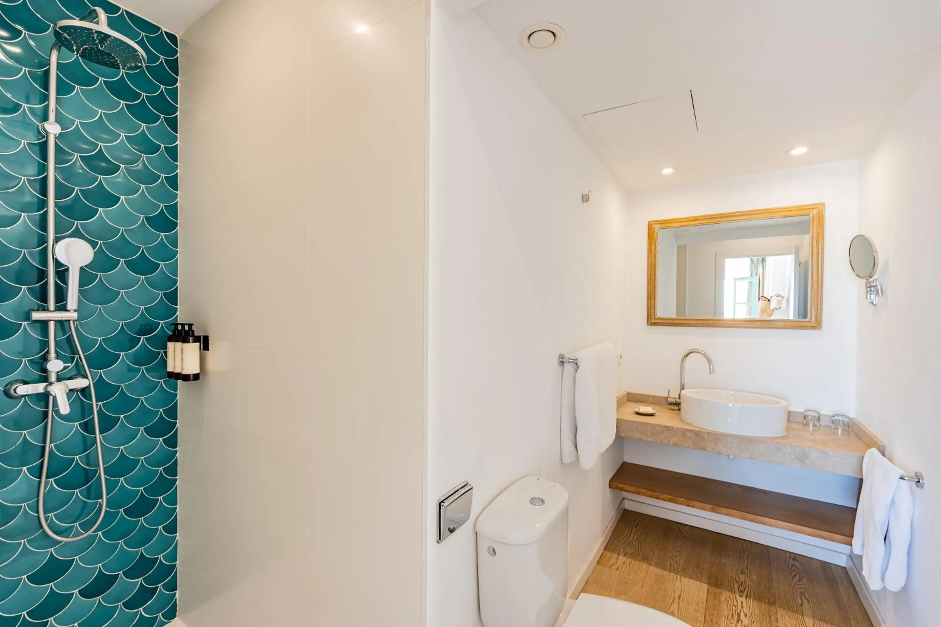 Bathroom in The Sea Club