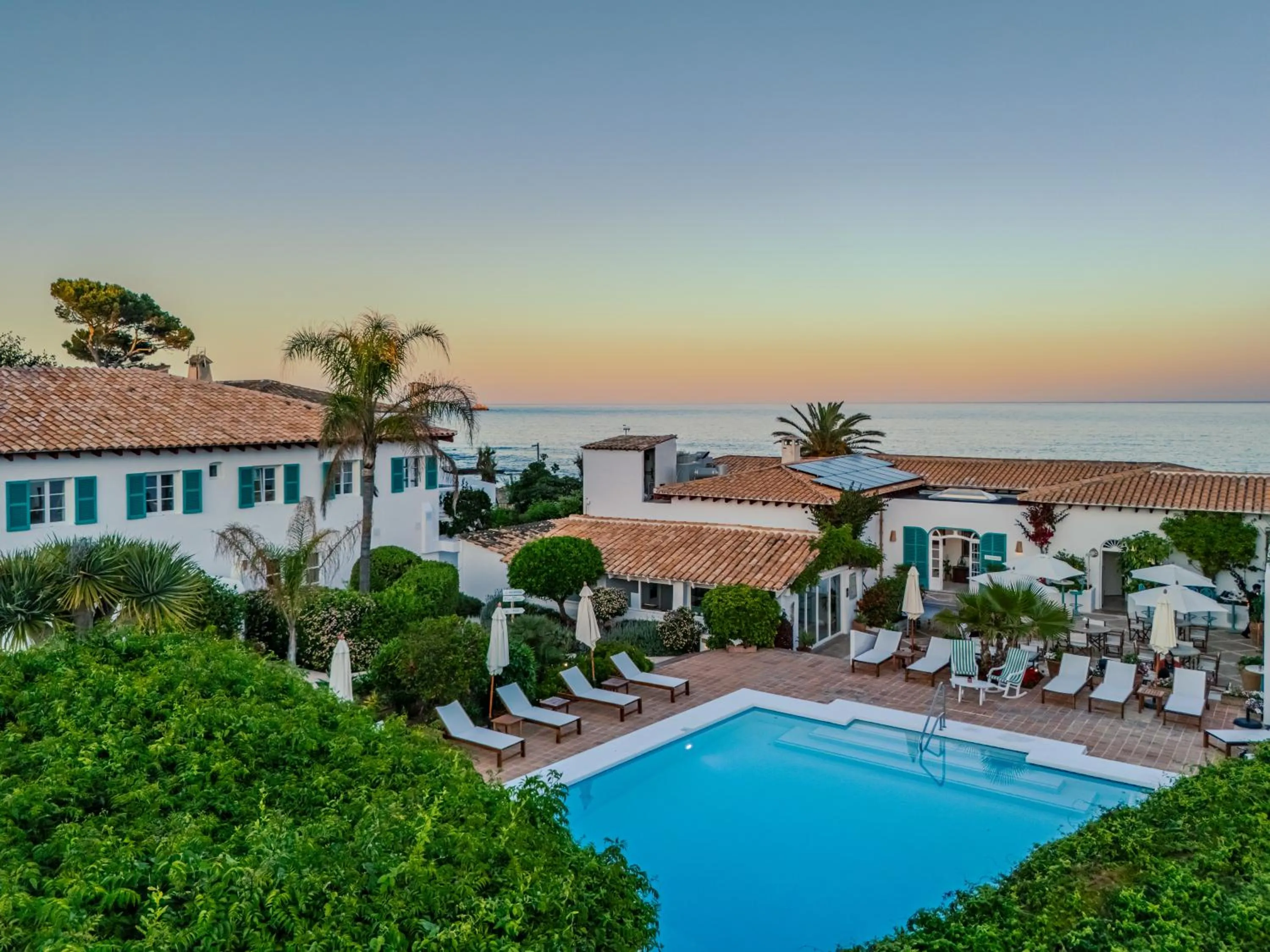 Swimming pool in The Sea Club