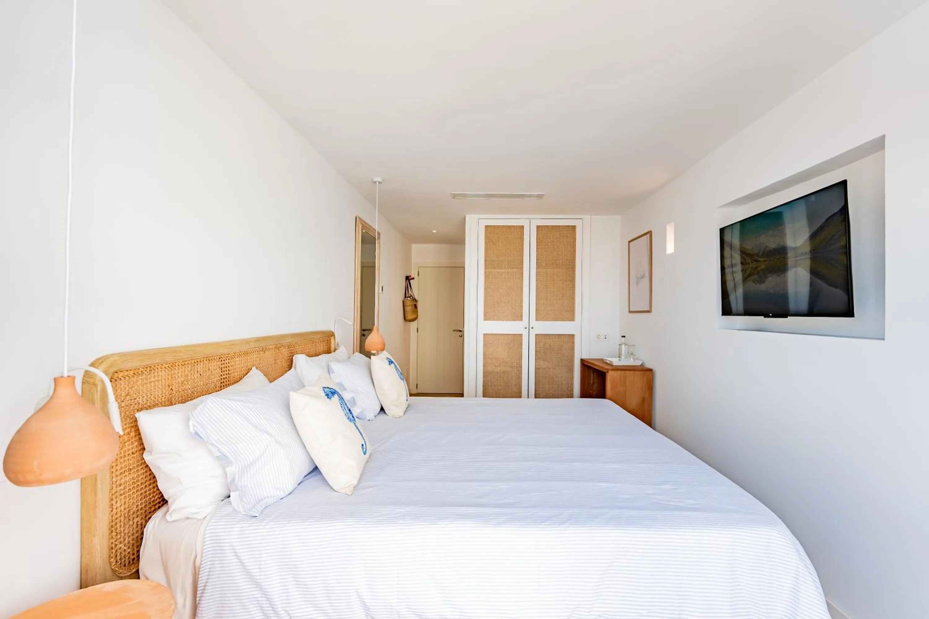 Bedroom, Bed in The Sea Club