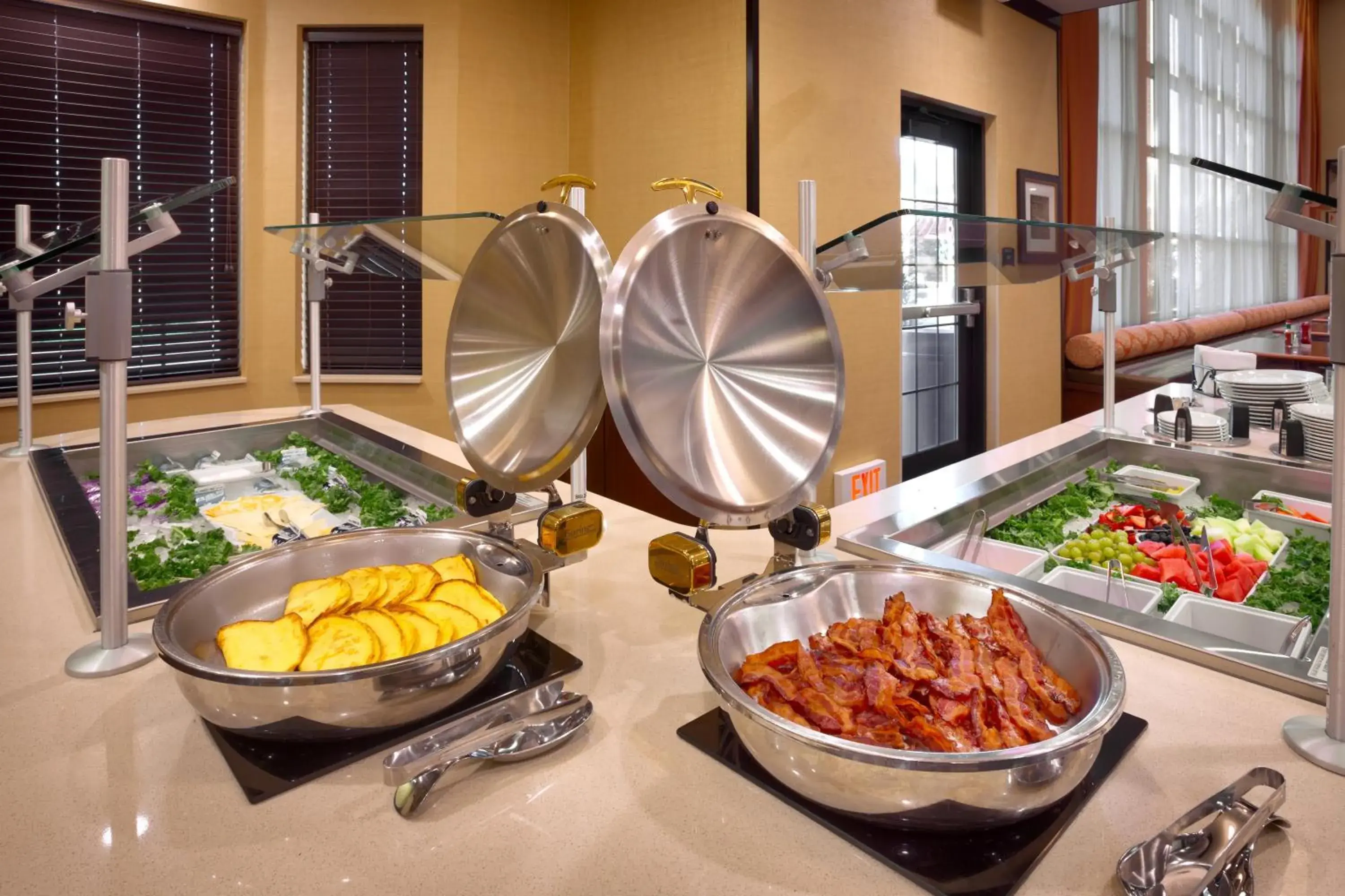 Breakfast in Staybridge Suites Cheyenne by IHG Breakfast in Staybridge Suites Cheyenne by IHG