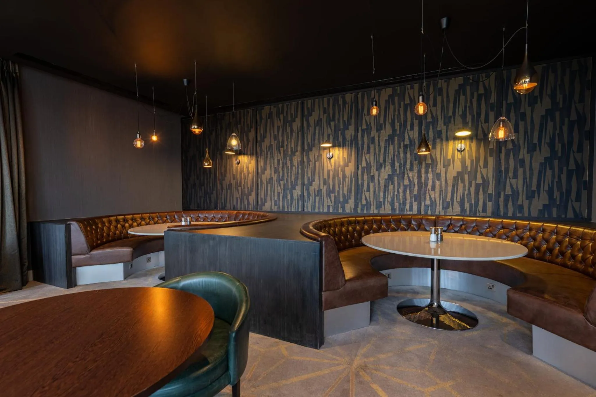 Restaurant/places to eat in Crowne Plaza Aberdeen Airport by IHG