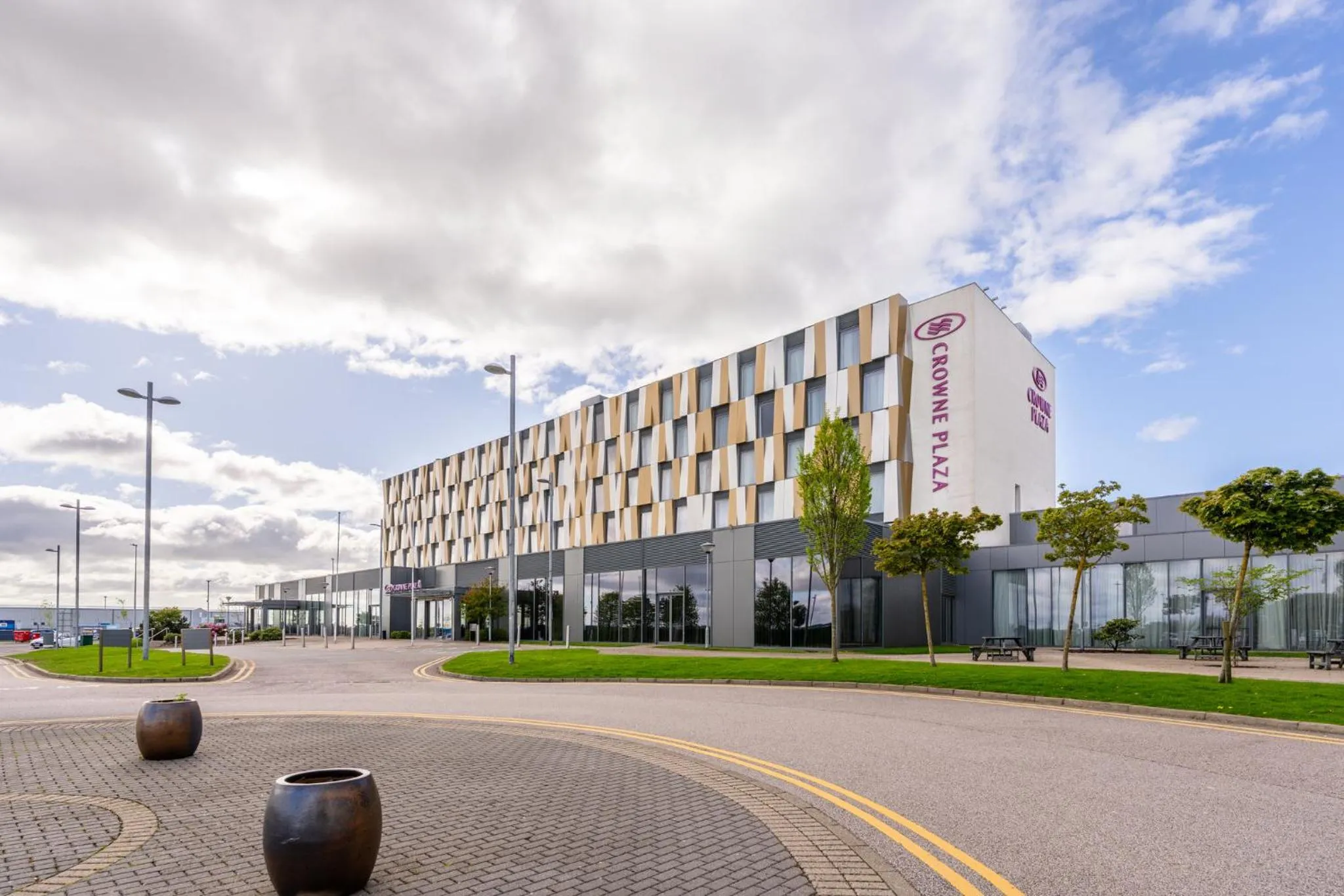 Property building in Crowne Plaza Aberdeen Airport by IHG