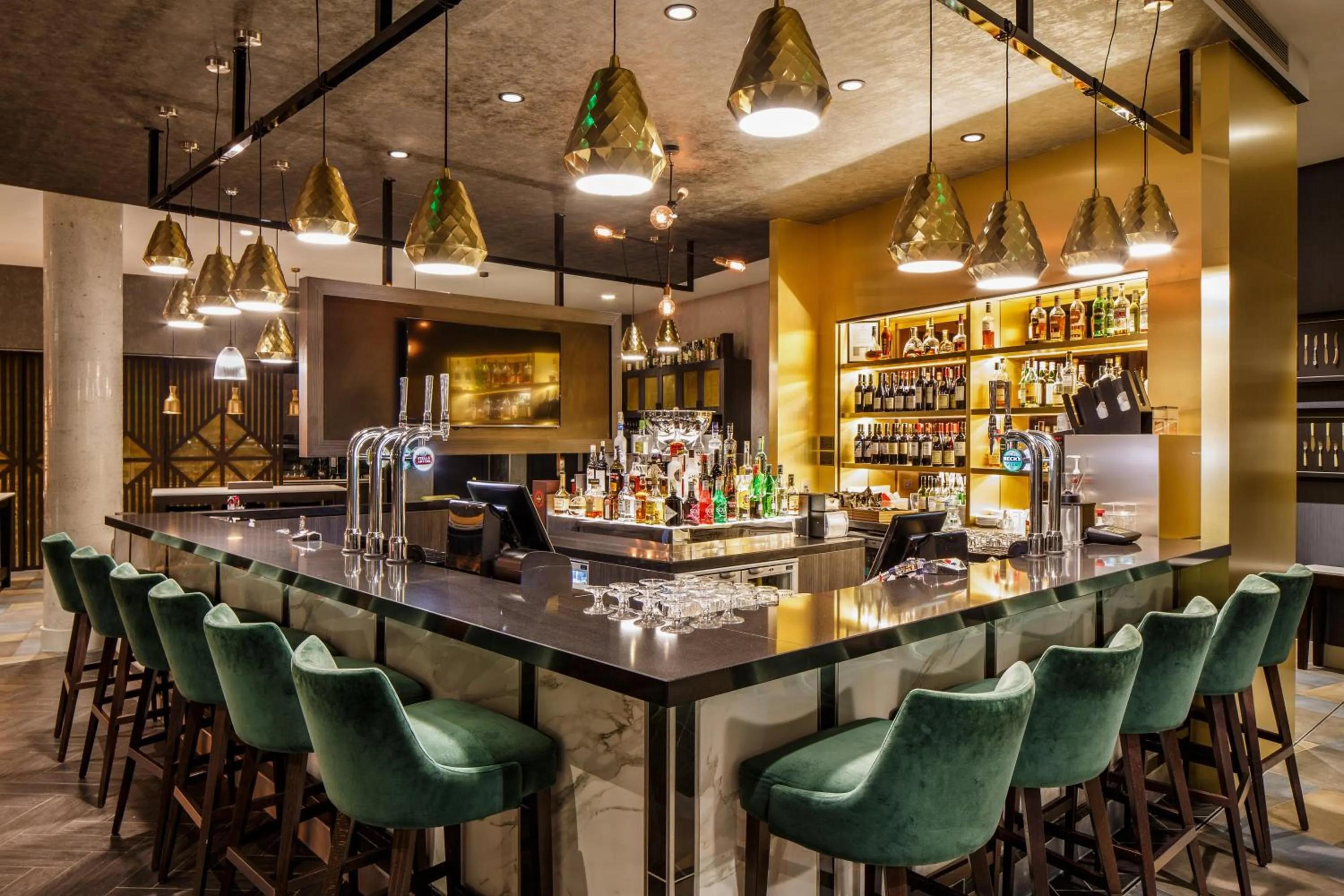 Lounge or bar in Crowne Plaza Aberdeen Airport by IHG