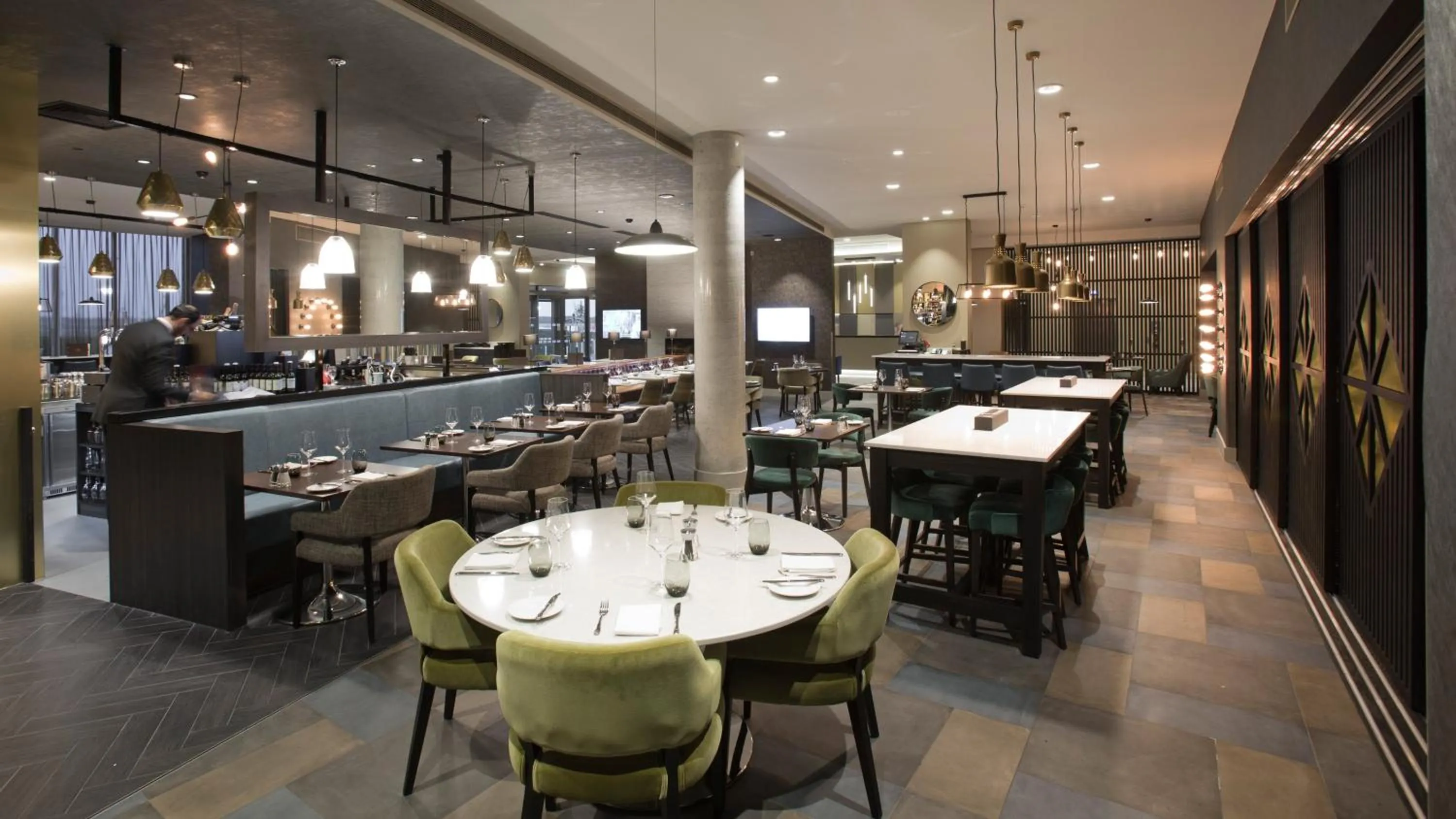 Restaurant/places to eat in Crowne Plaza Aberdeen Airport by IHG