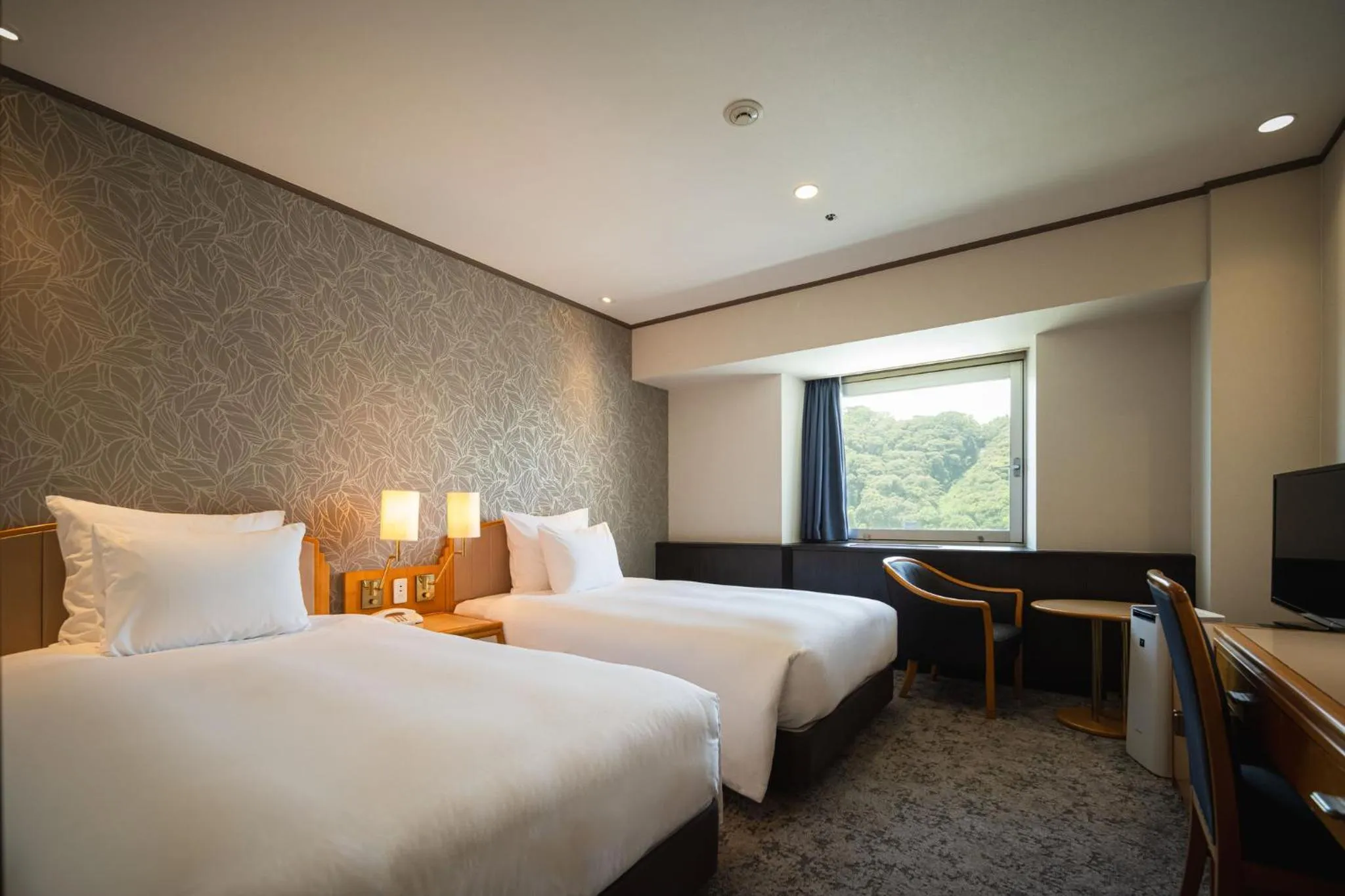 Photo of the whole room, Bed in ANA Crowne Plaza Matsuyama by IHG
