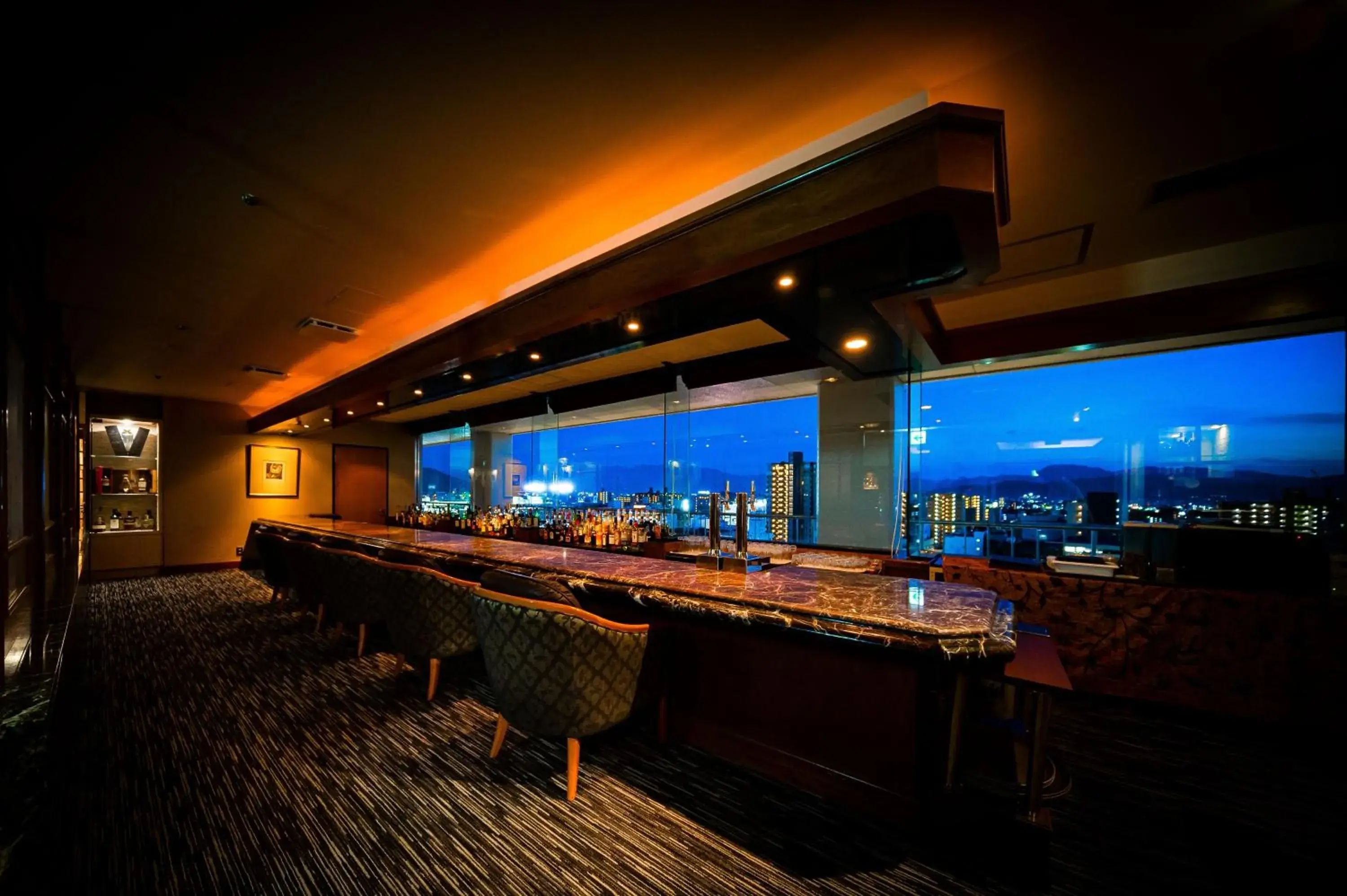 Lounge or bar in ANA Crowne Plaza Matsuyama by IHG Lounge or bar in ANA Crowne Plaza Matsuyama by IHG