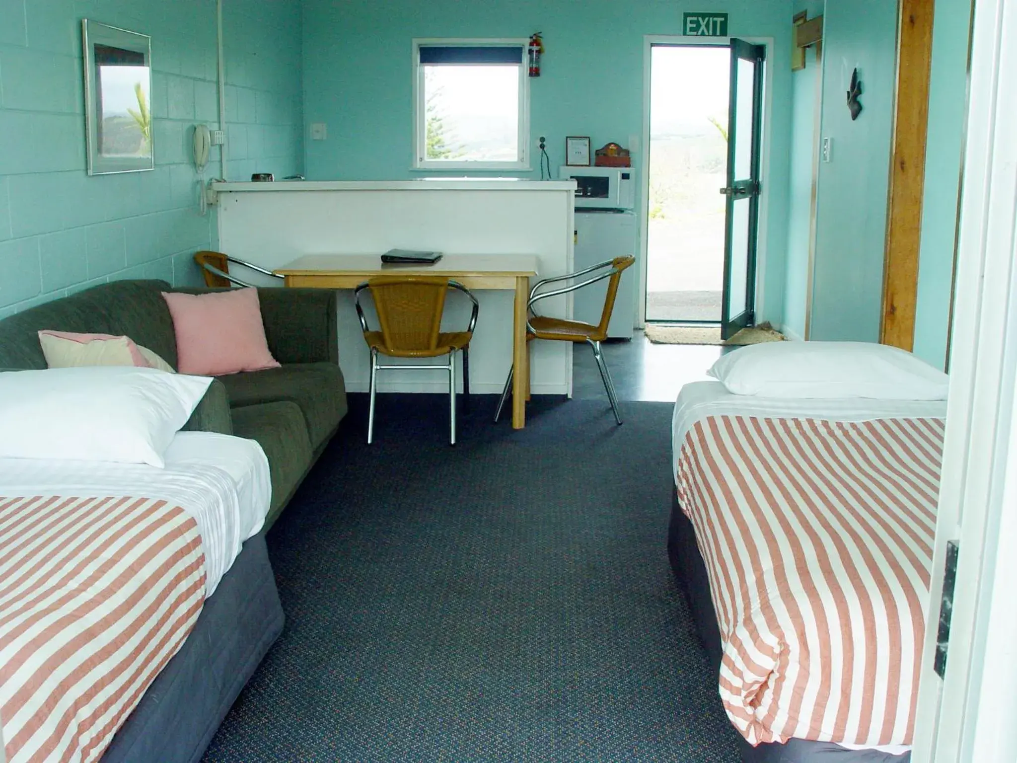 Family Suite with Sea View in Mangonui Motel Family Suite with Sea View in Mangonui Motel