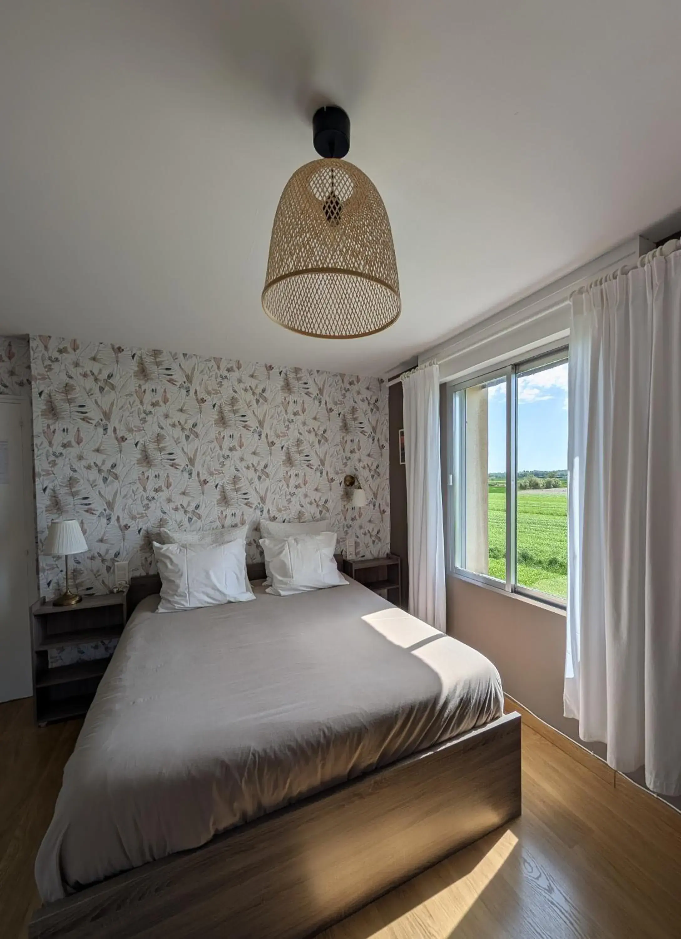 Double Room in A l'ombre du Mont Saint Michel - Bed & Breakfast, Chambres d'hôtes Double Room in A l'ombre du Mont Saint Michel - Bed & Breakfast, Chambres d'hôtes