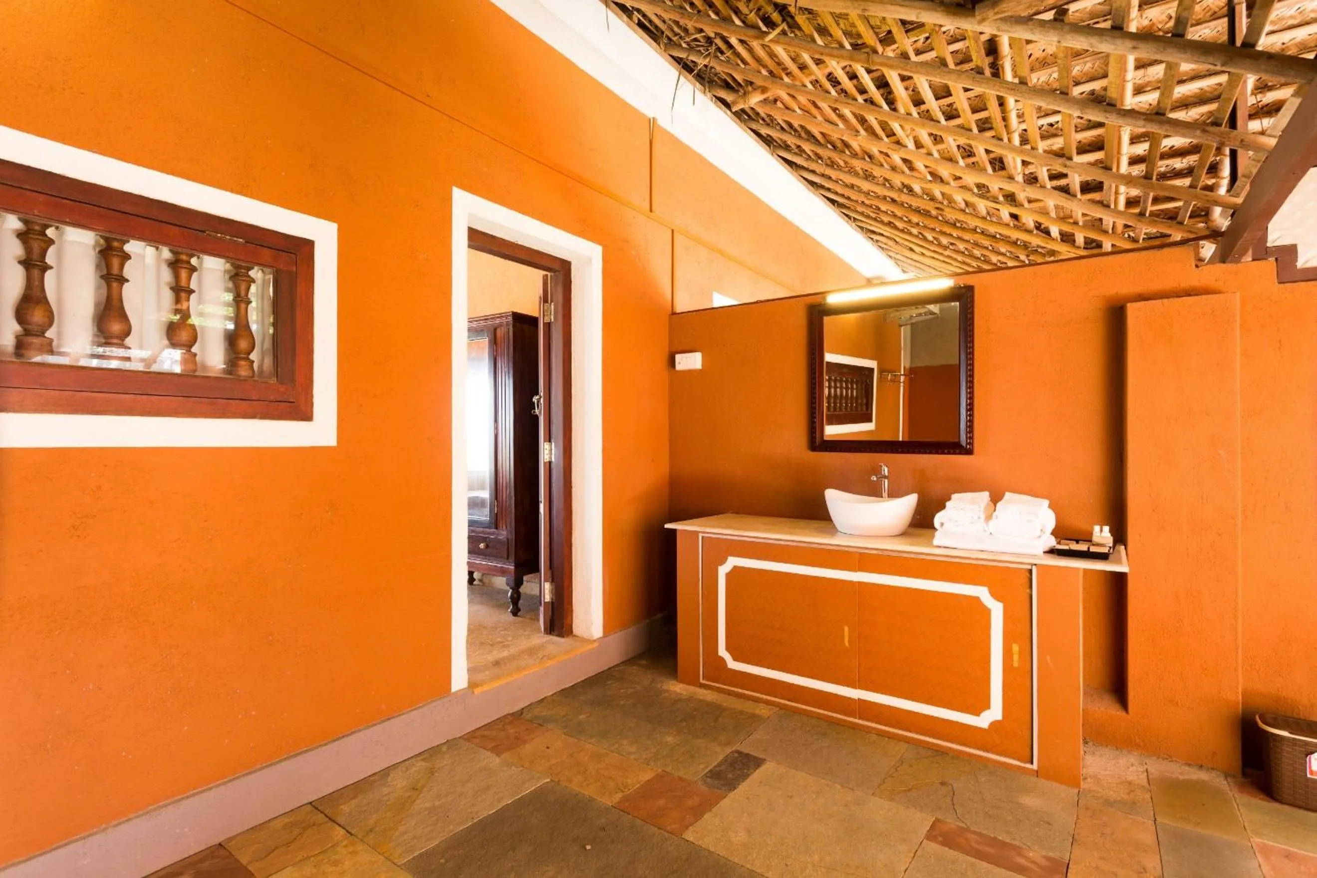 Day in Azure Tides Marari