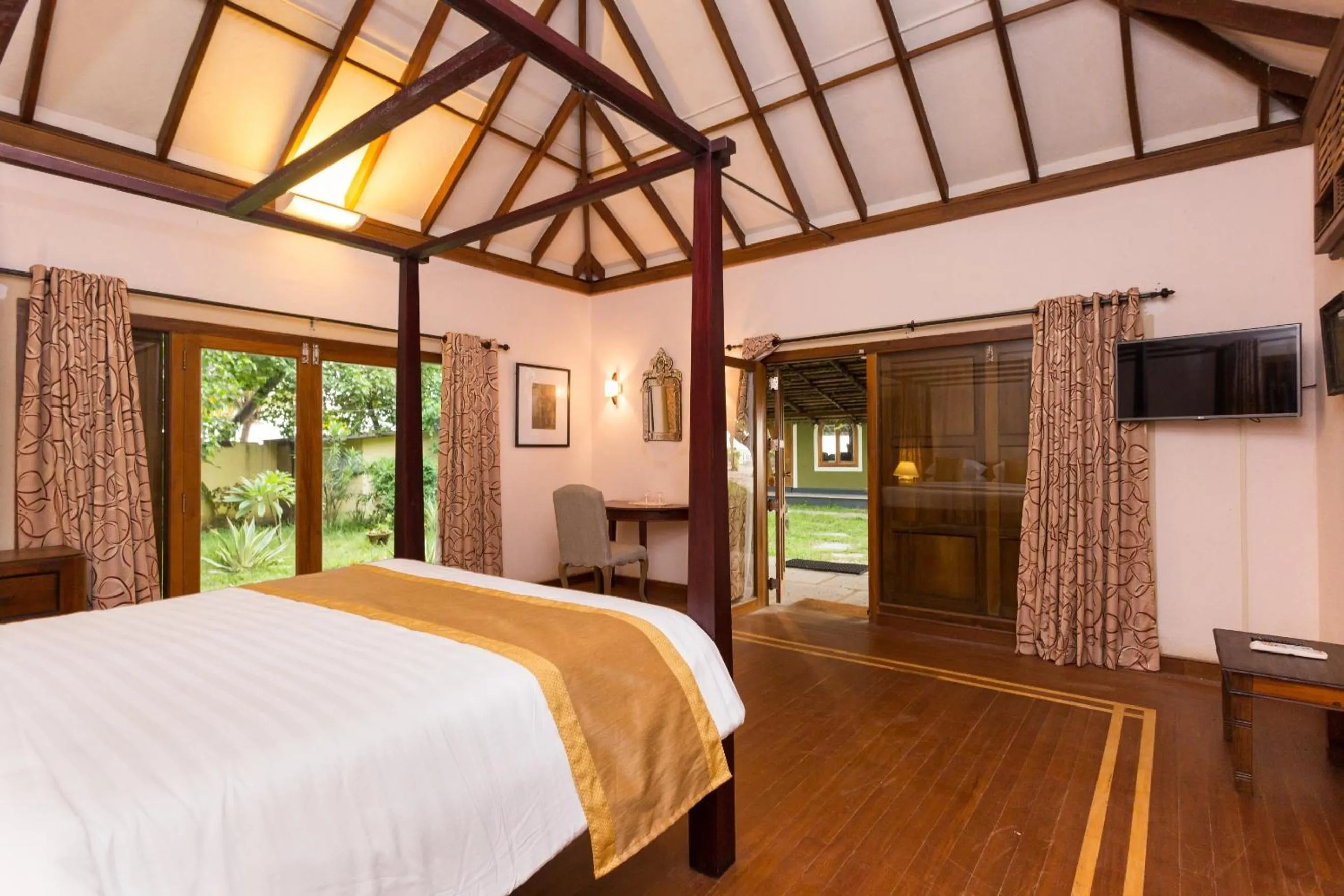 Bedroom, Bed in Azure Tides Marari