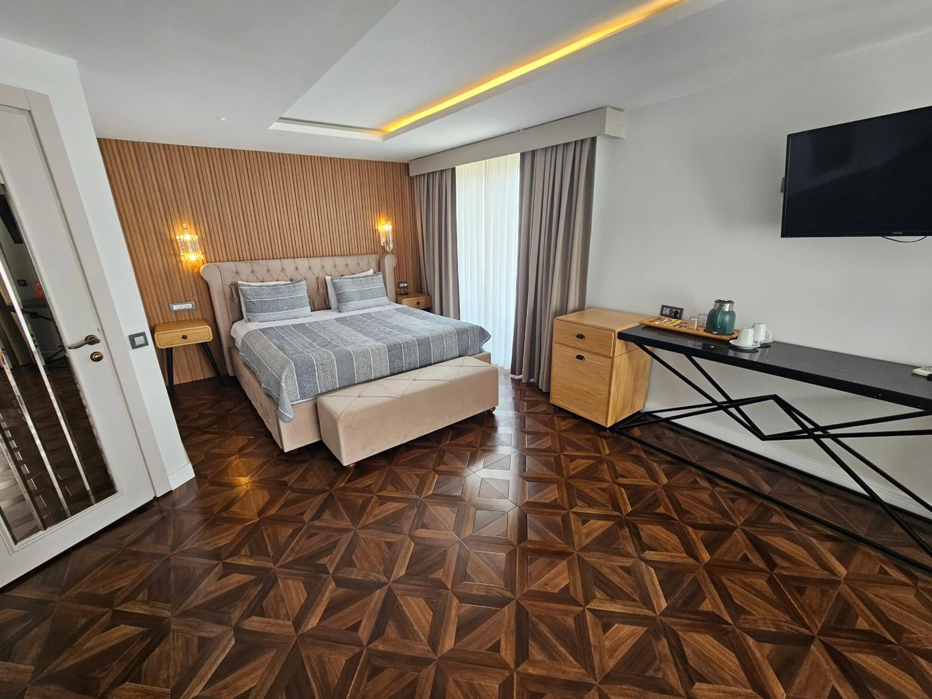 Photo of the whole room, Bed in Anthemis Hotel