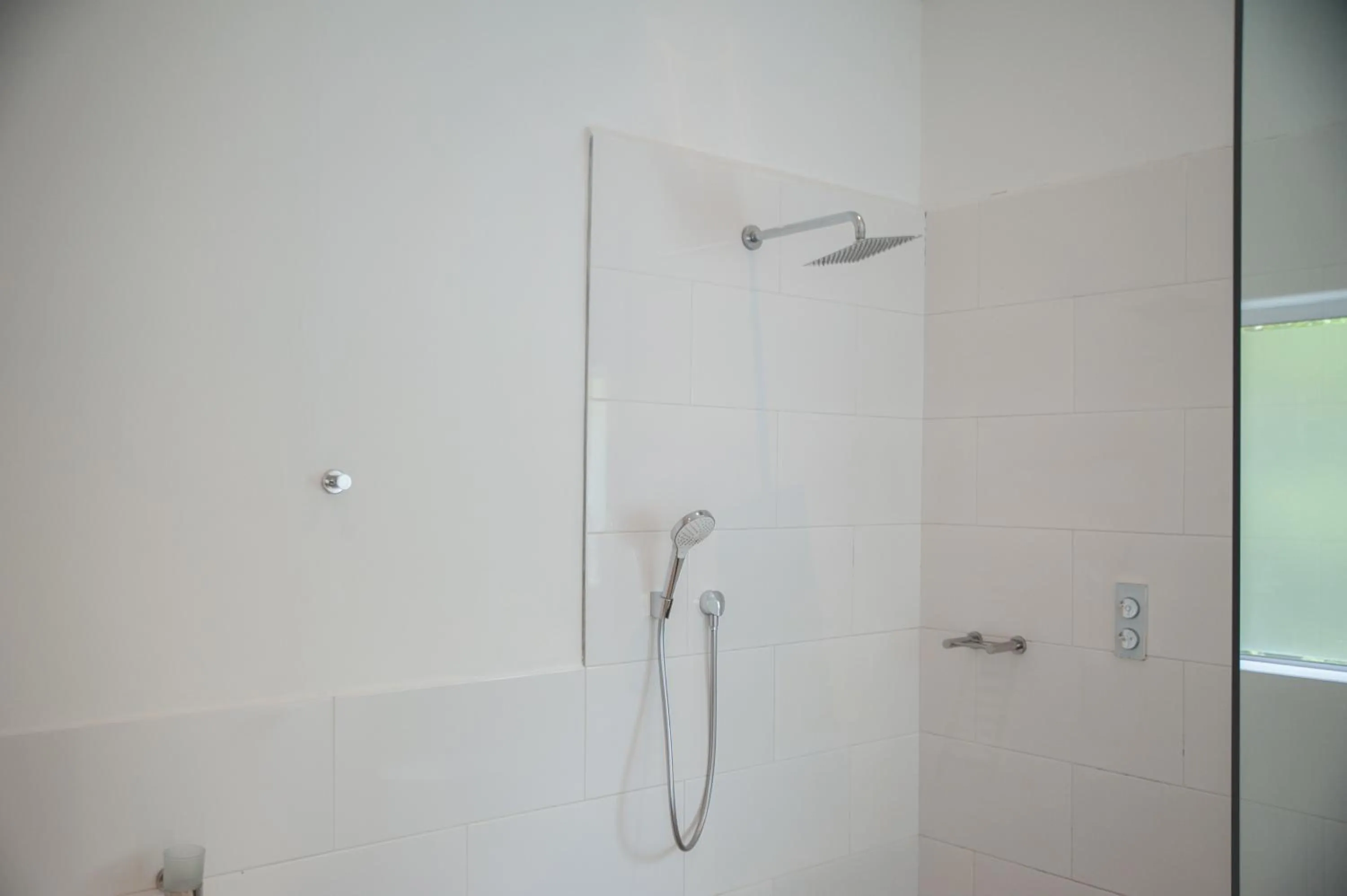 Shower in theLAB Franschhoek