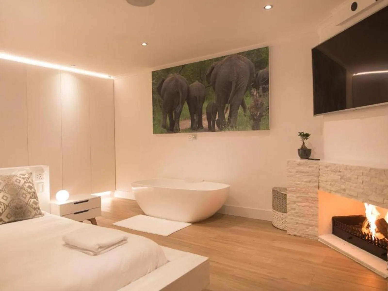 Bath in theLAB Franschhoek