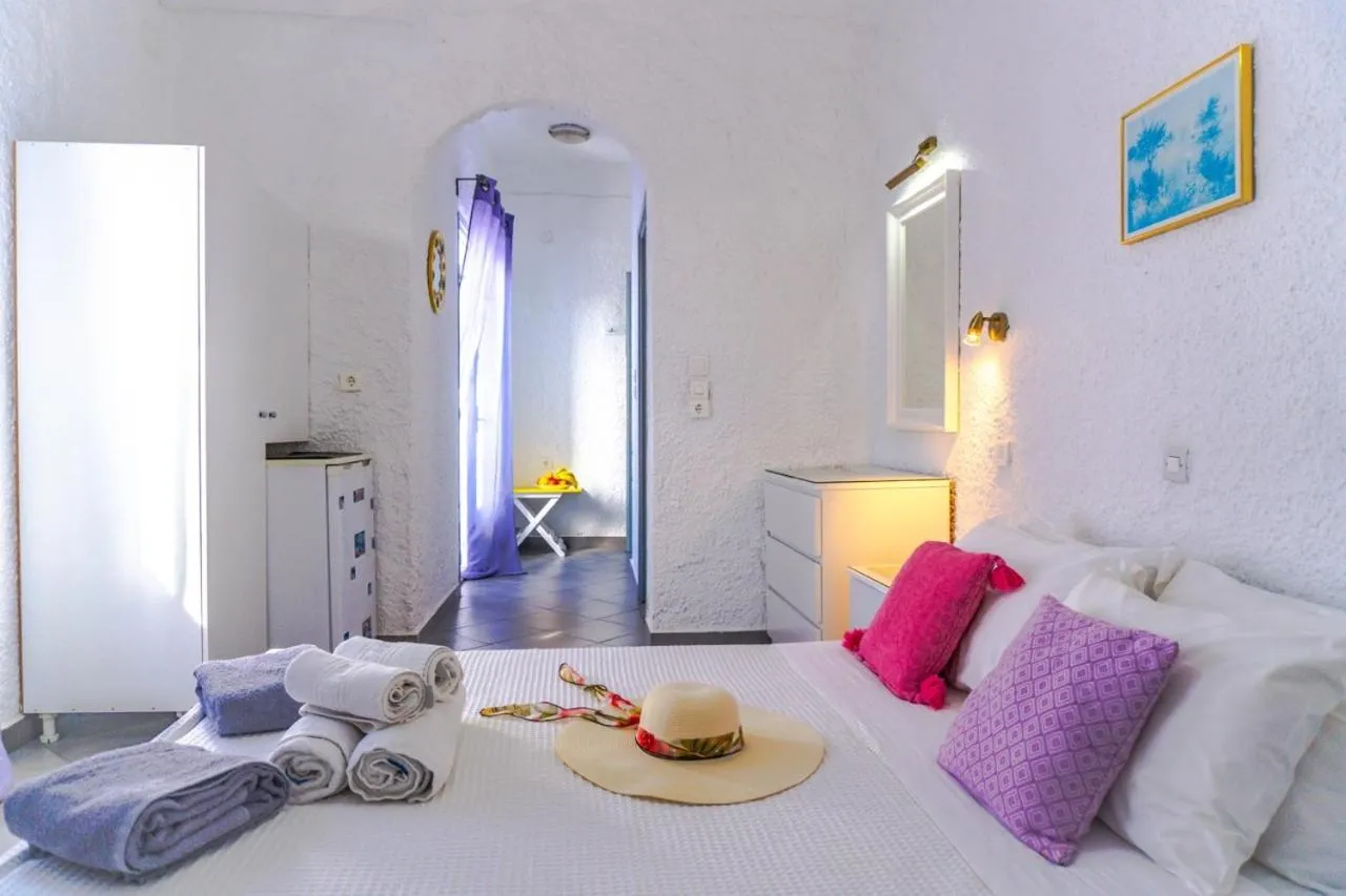 Bed in Smarula Villa