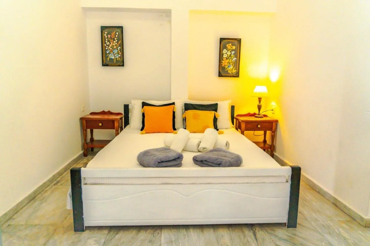 Bed in Smarula Villa